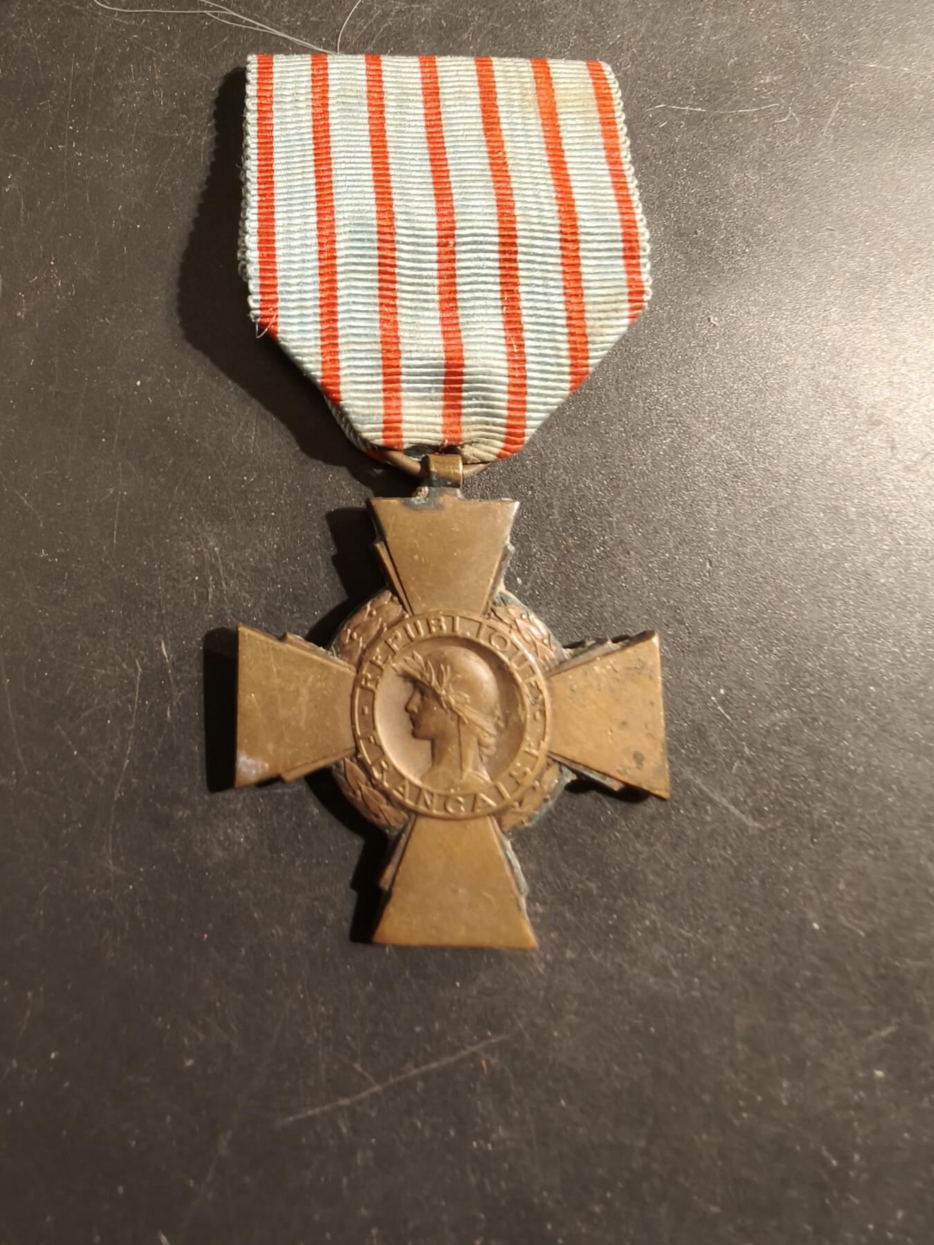 老王徽章第176期 法国战斗十字奖章