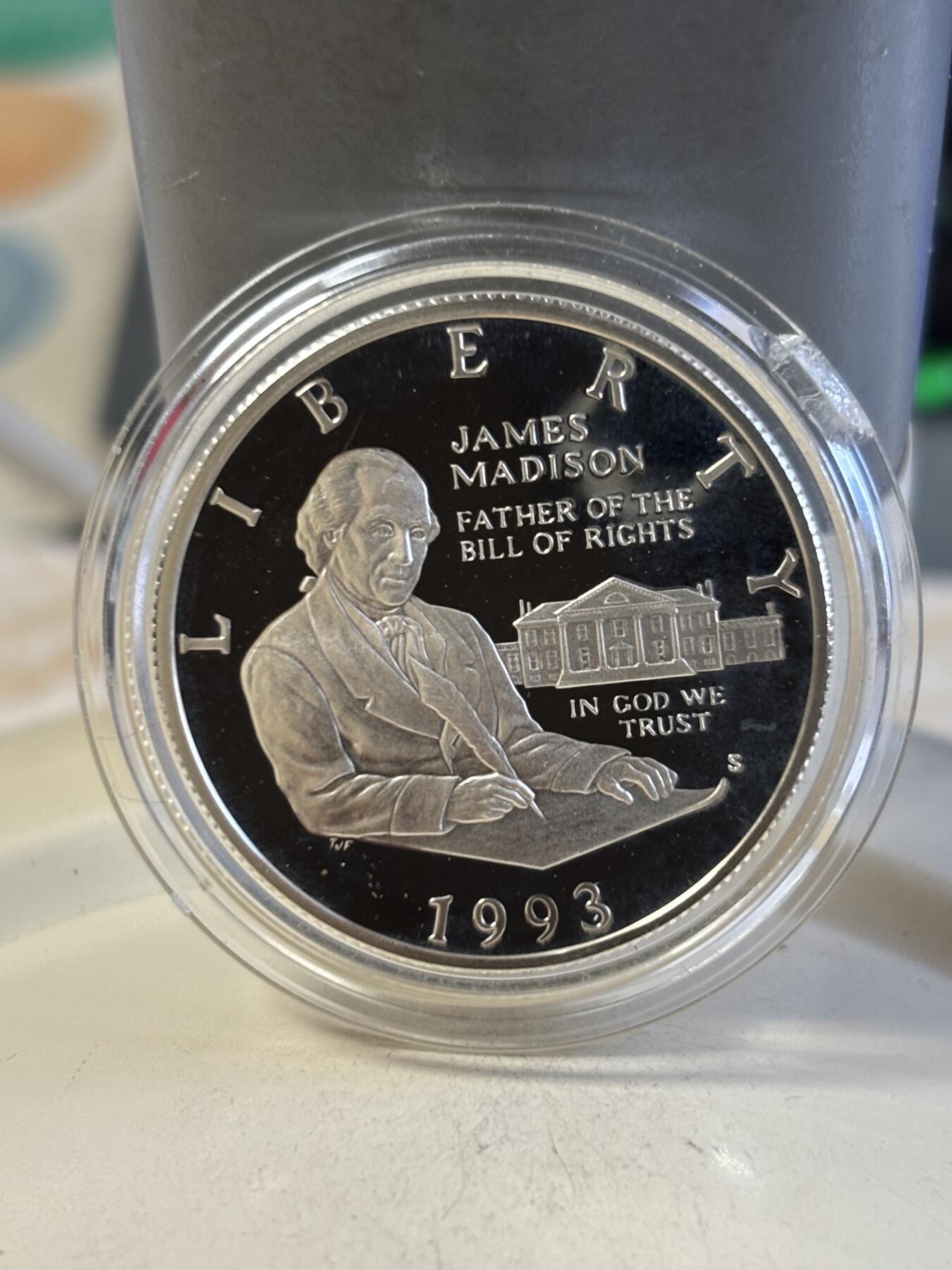 第187期拍卖 美国1993年麦迪逊总统人权法案 精制纪念银币，900银，12.5克，银价216元