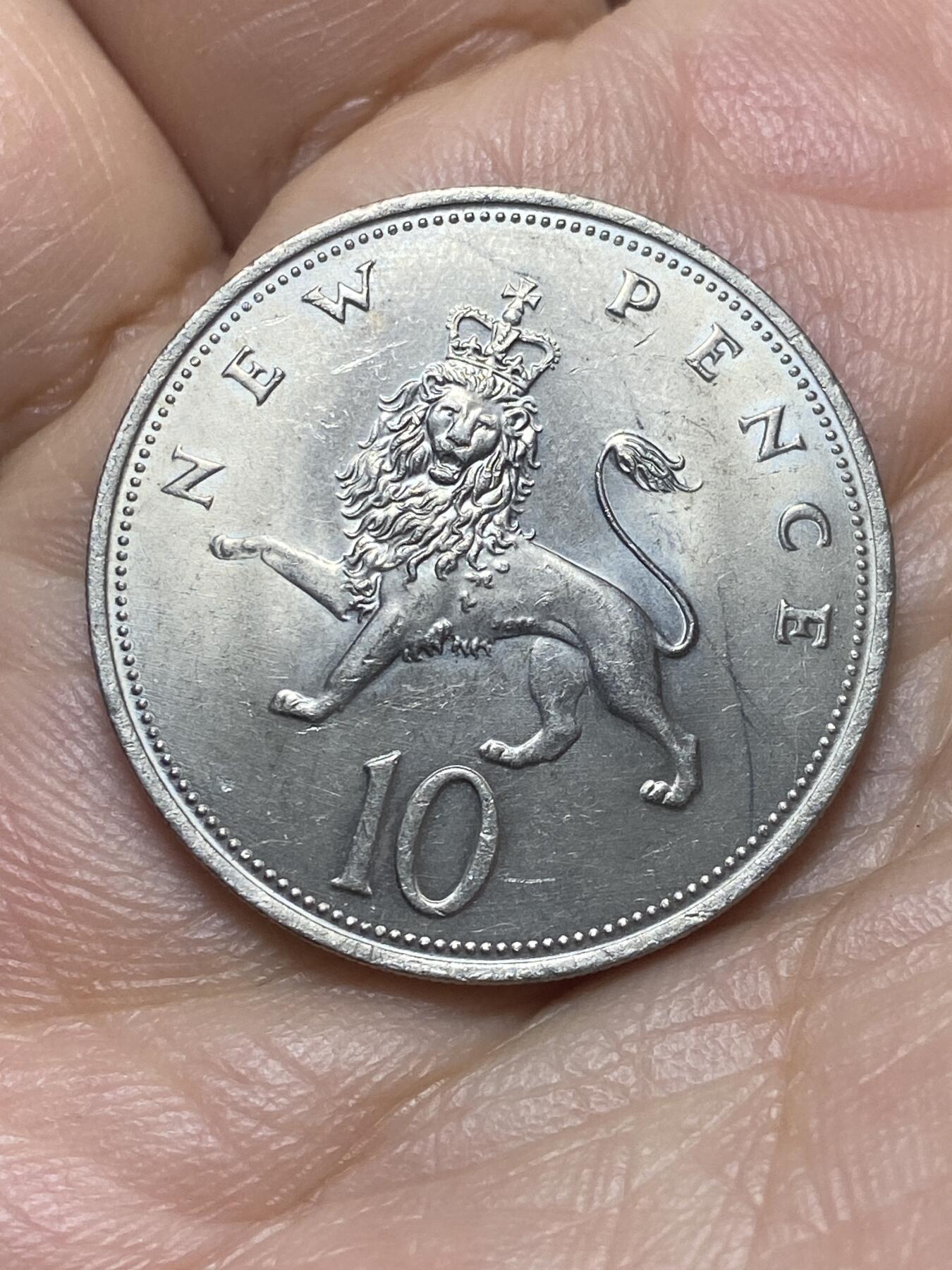 2026年第六场(总第一百七十五场）外国好品散币场(免佣金) 英国🇬🇧1970年10新便士(伊丽莎白二世中年花冠，十进制第一版)