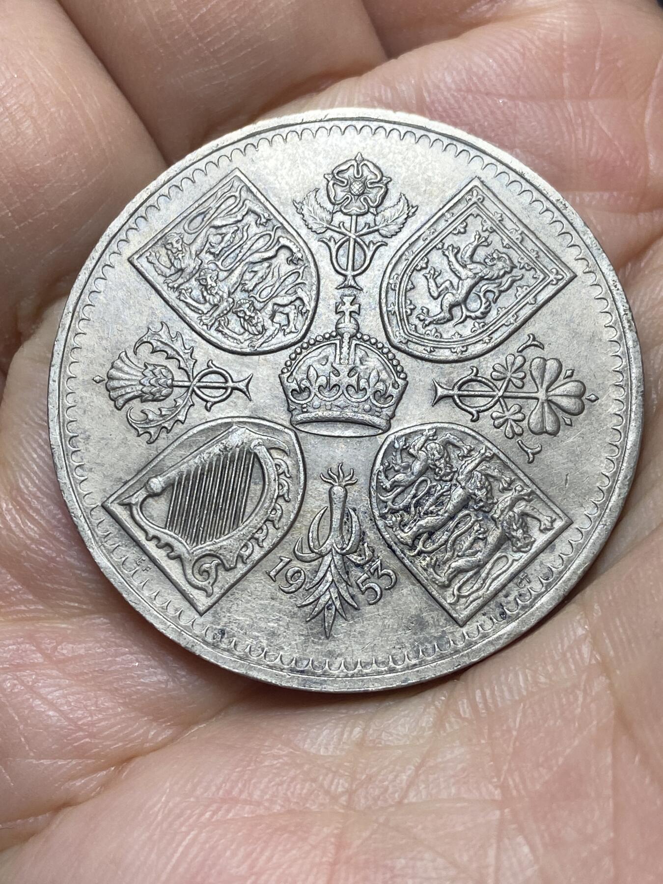 2026年第六场(总第一百七十五场）外国好品散币场(免佣金) 英国🇬🇧1953单年份5先令克朗型大币(伊丽莎白二世加冕年纪念币)