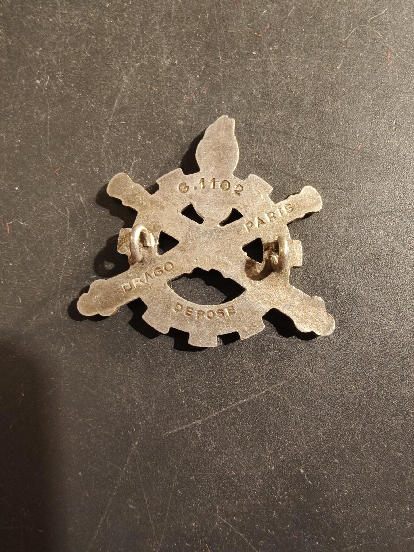 老王徽章第176期 法国陆军装备勤务局证章