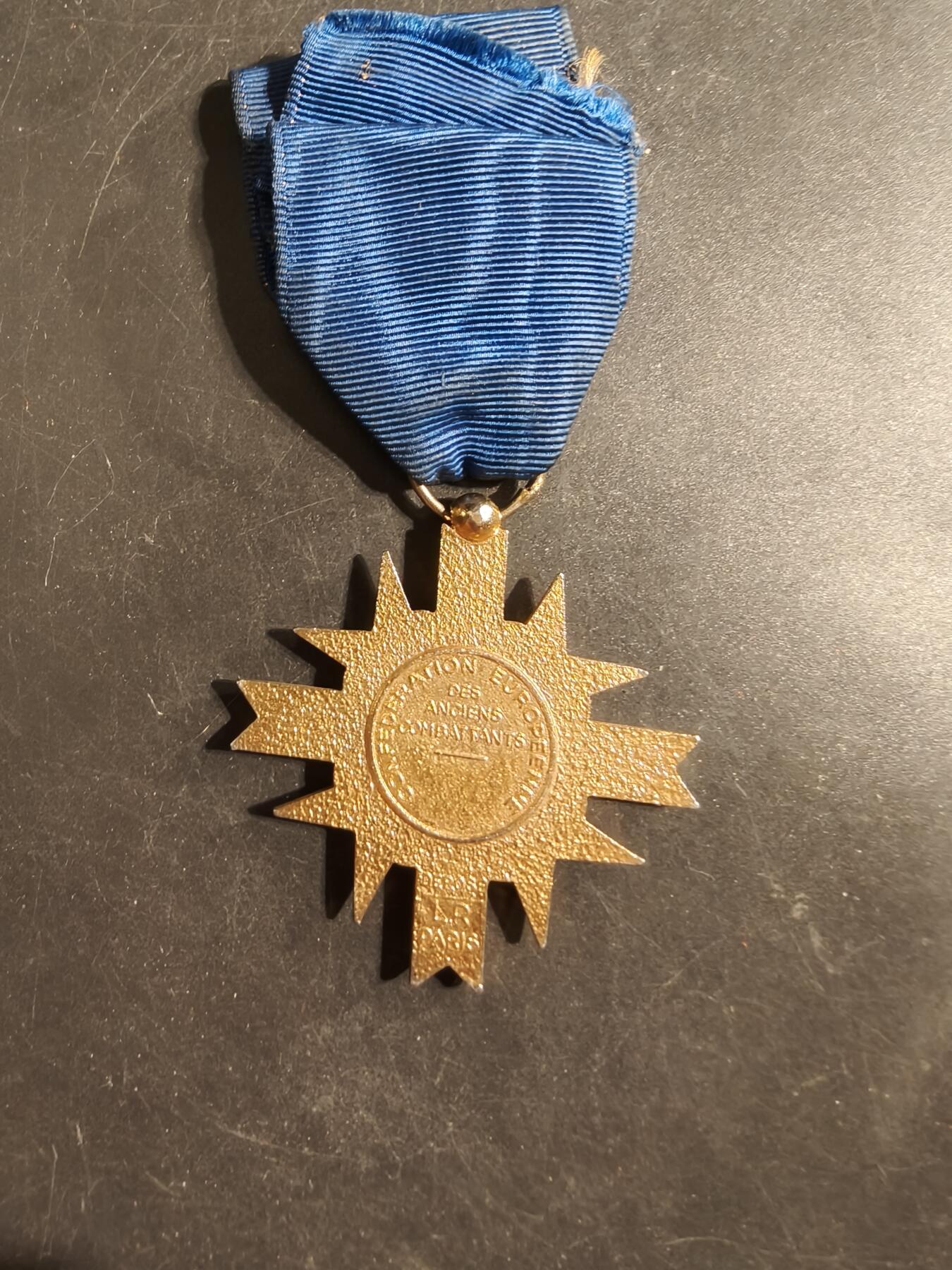 老王徽章第176期 欧盟老兵十字奖章