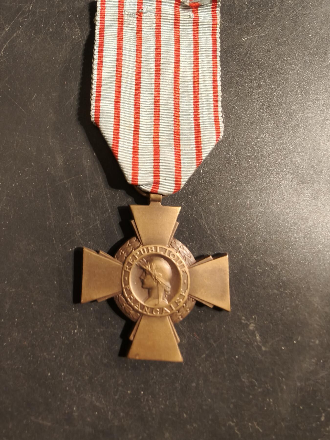 老王徽章第176期 法国战斗十字奖章