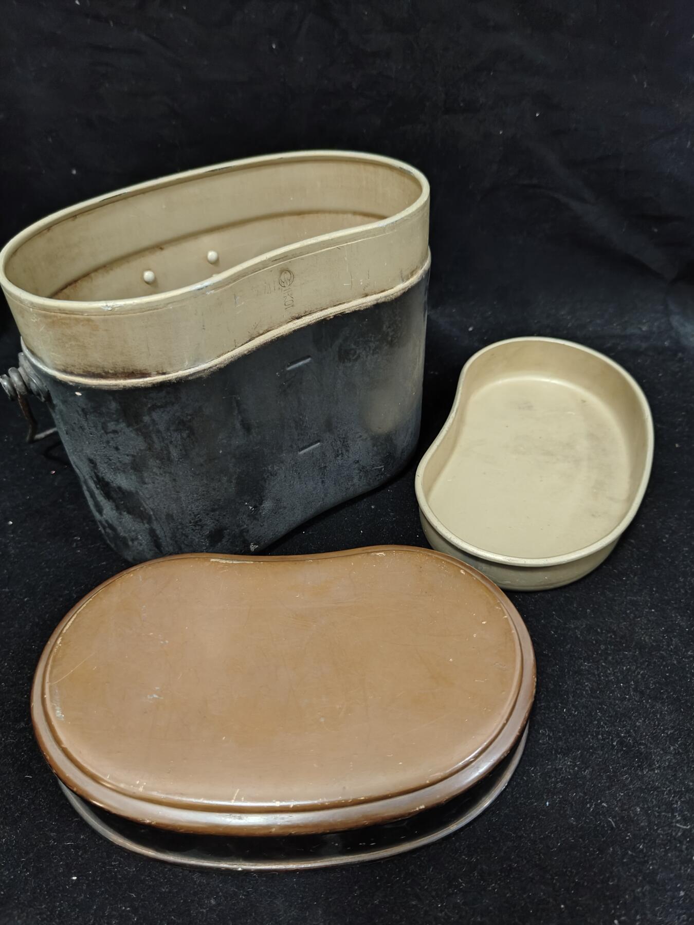 0元起拍勋章 第325期 咸鱼国勋章拍卖专场 1月14日（周三）下午6：00开始 原品1941年制，陆军饭盒