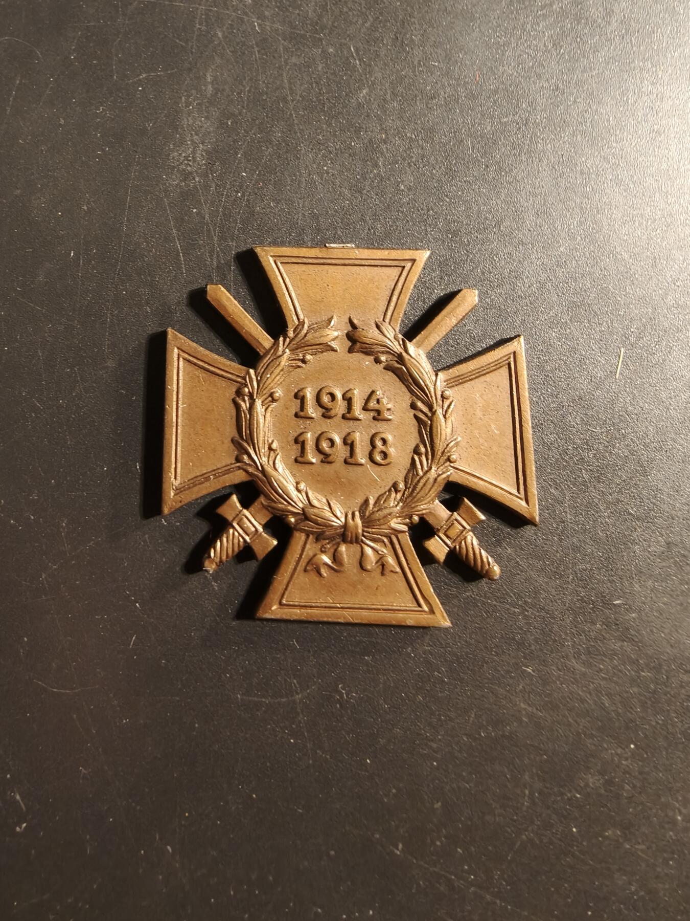 老王徽章第176期 德国一战兴登堡十字奖章   断头   带厂标
