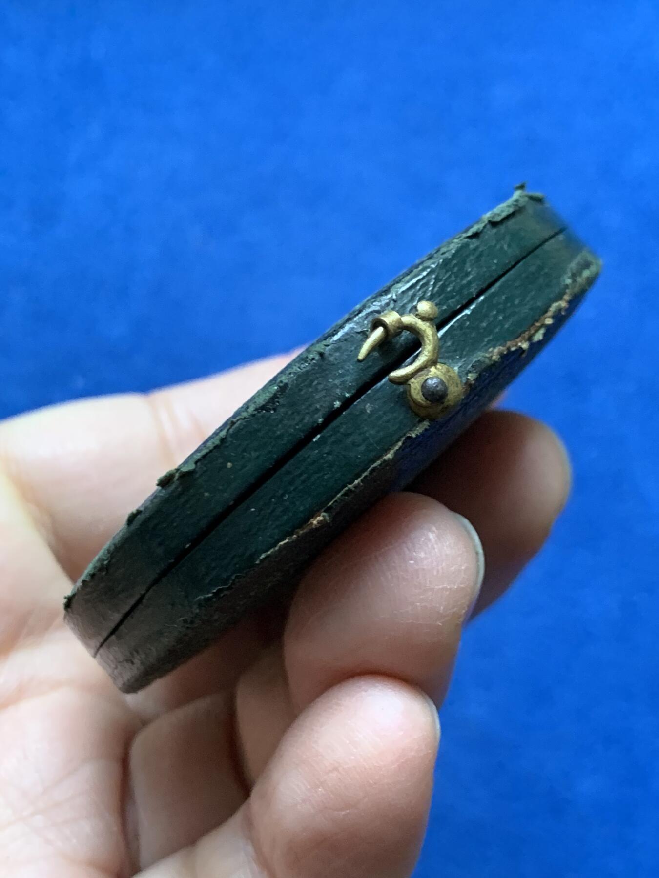 《竞宝斋》第456场 周日，周一，周二   3场连拍 （全场包邮）欢迎送拍 名家库德雷作 法国建筑师协会纪念大银章 61.1克 49.7mm 好品 丰饶角1银标 带盒