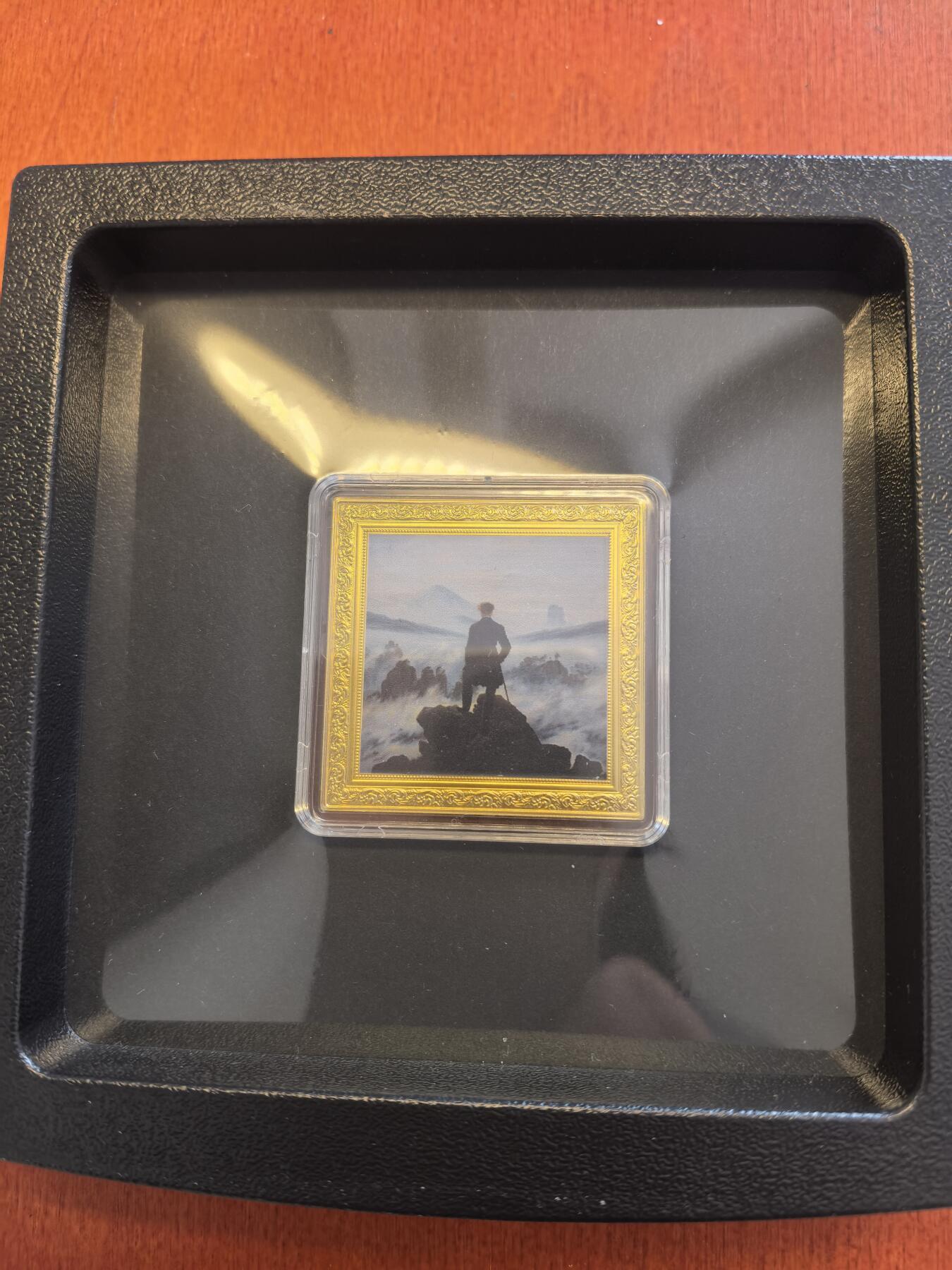 长老汇蛇年精选第九十三场拍卖  2021纽埃世界名画系列之云中漫步者1元彩色精制银币，1盎司999银，999枚，盒证全