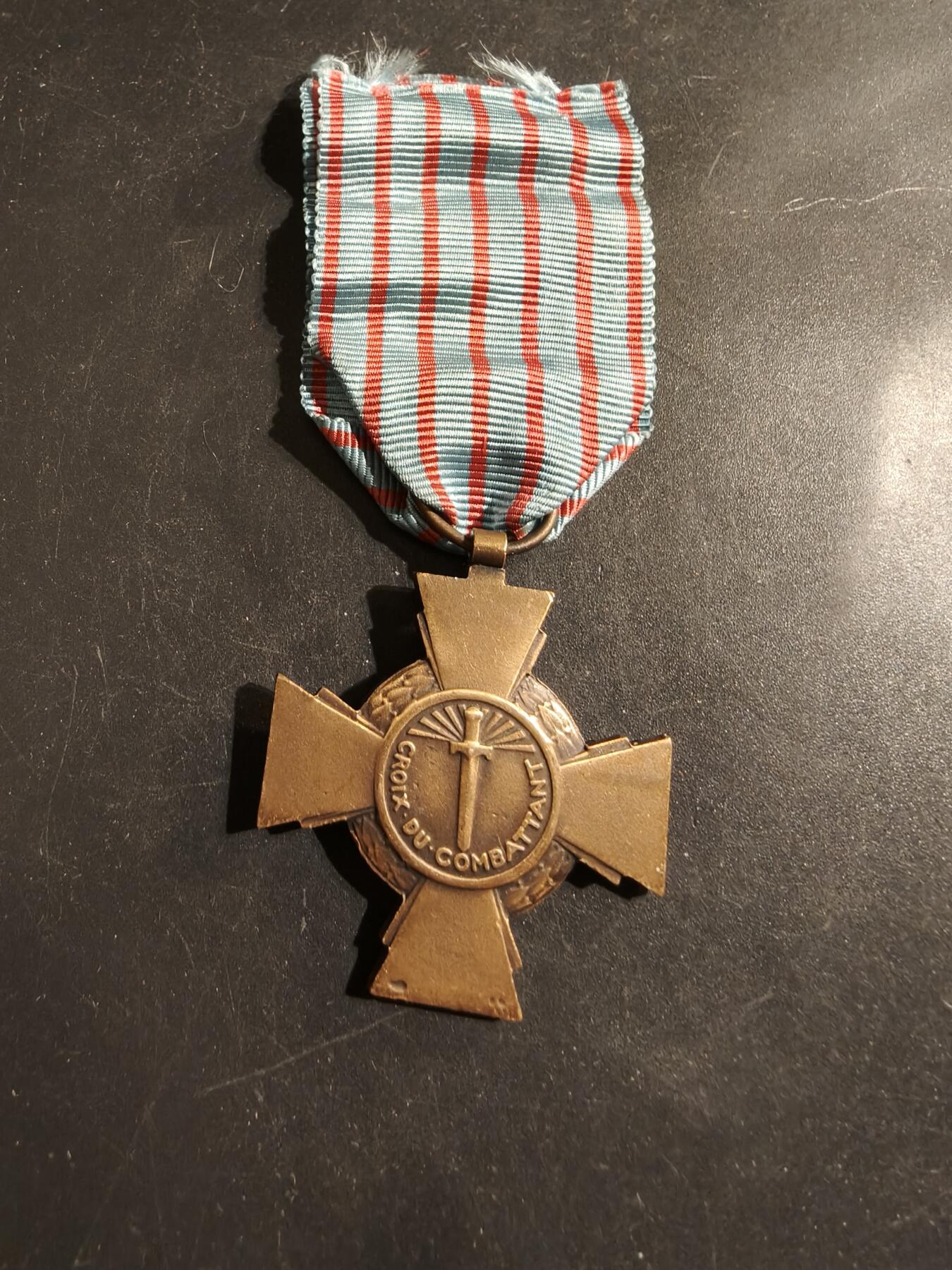 老王徽章第176期 法国战斗十字奖章