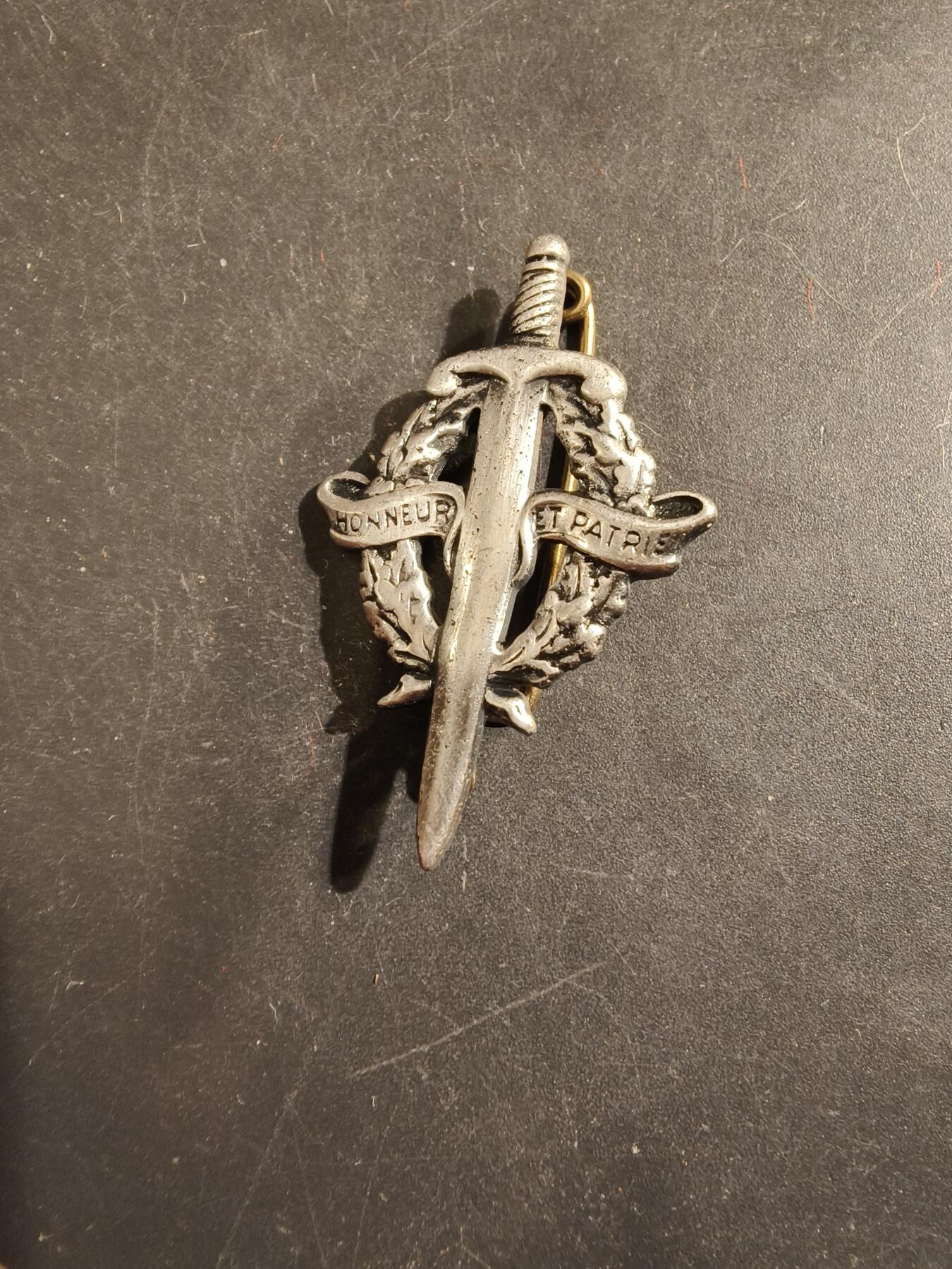 老王徽章第176期 法国银级基础军事技能证章