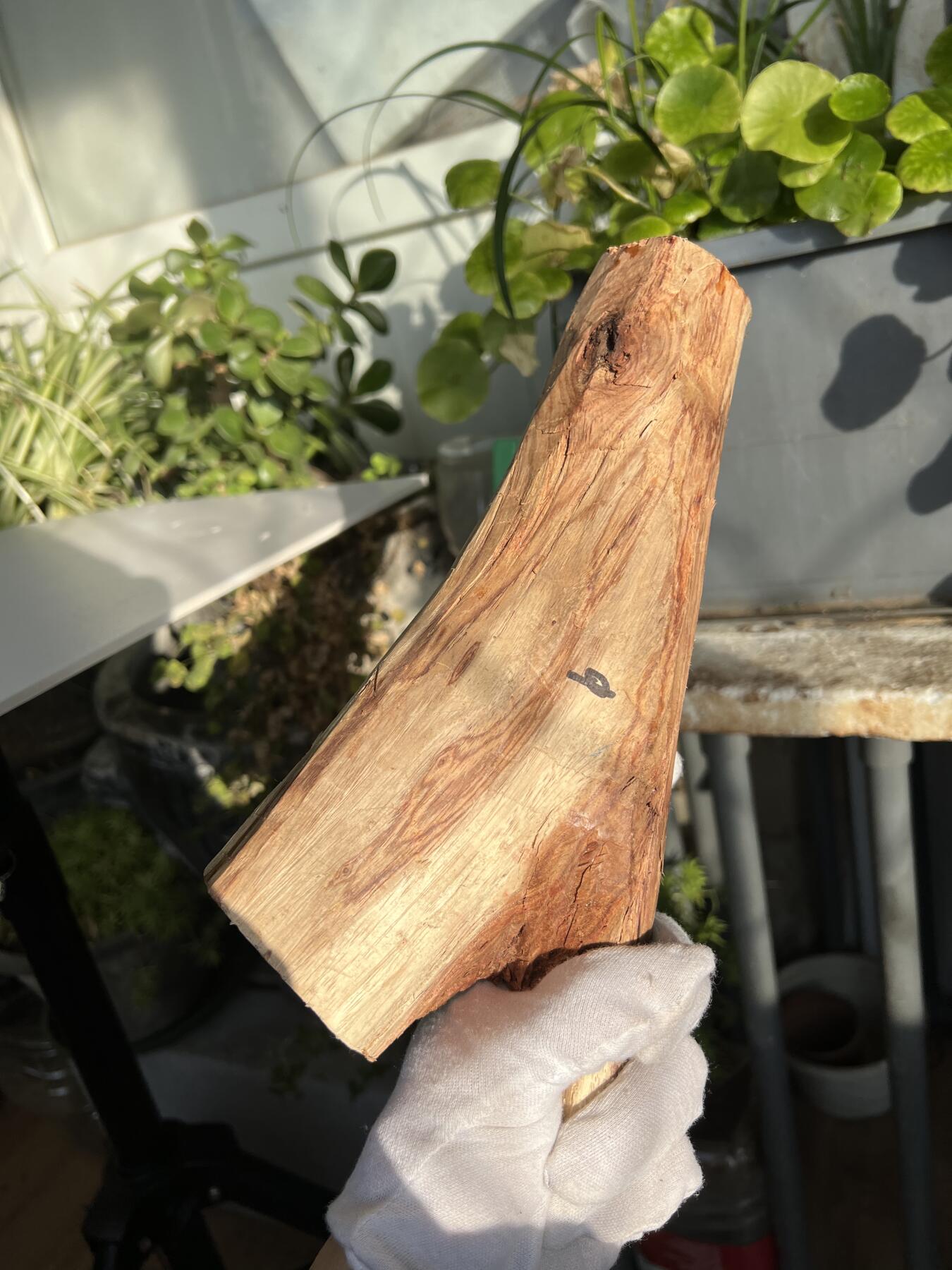 零元拍：  NO.35-1海南黄花梨原料。尺寸约250/50/60MM