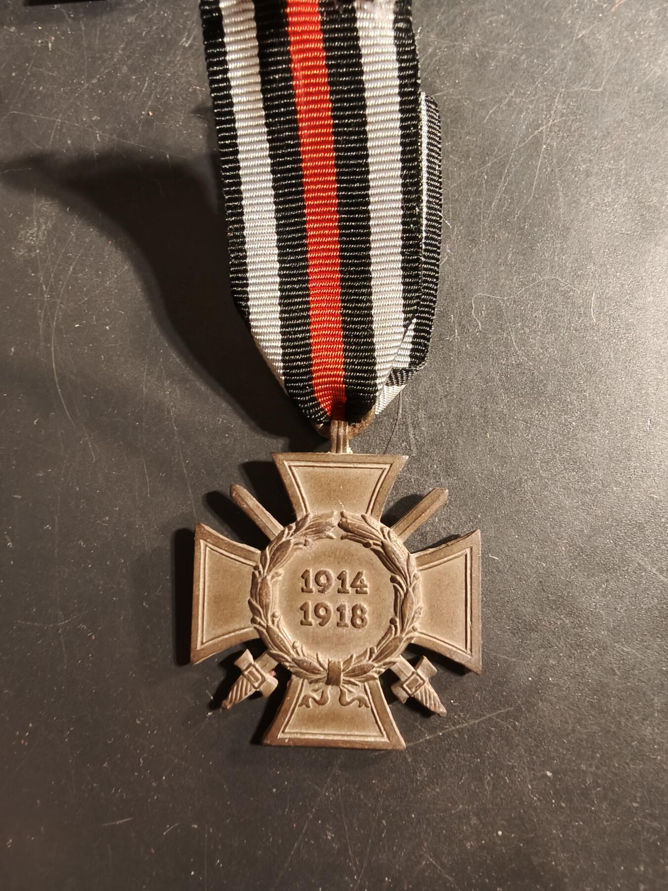 老王徽章第176期 德国一战兴登堡十字奖章   L.NBG.厂标