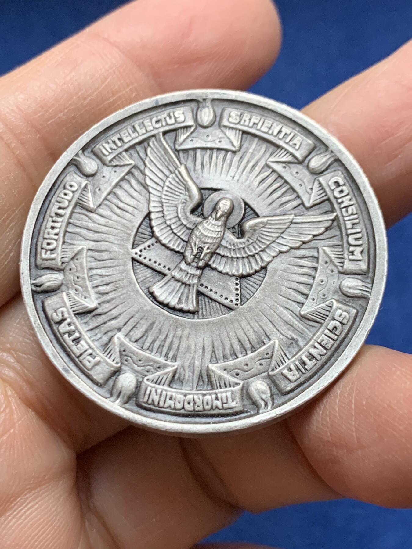 《竞宝斋》第456场 周日，周一，周二   3场连拍 （全场包邮）欢迎送拍 德国宗教洗礼镀银纪念章 23.2g 39.2mm