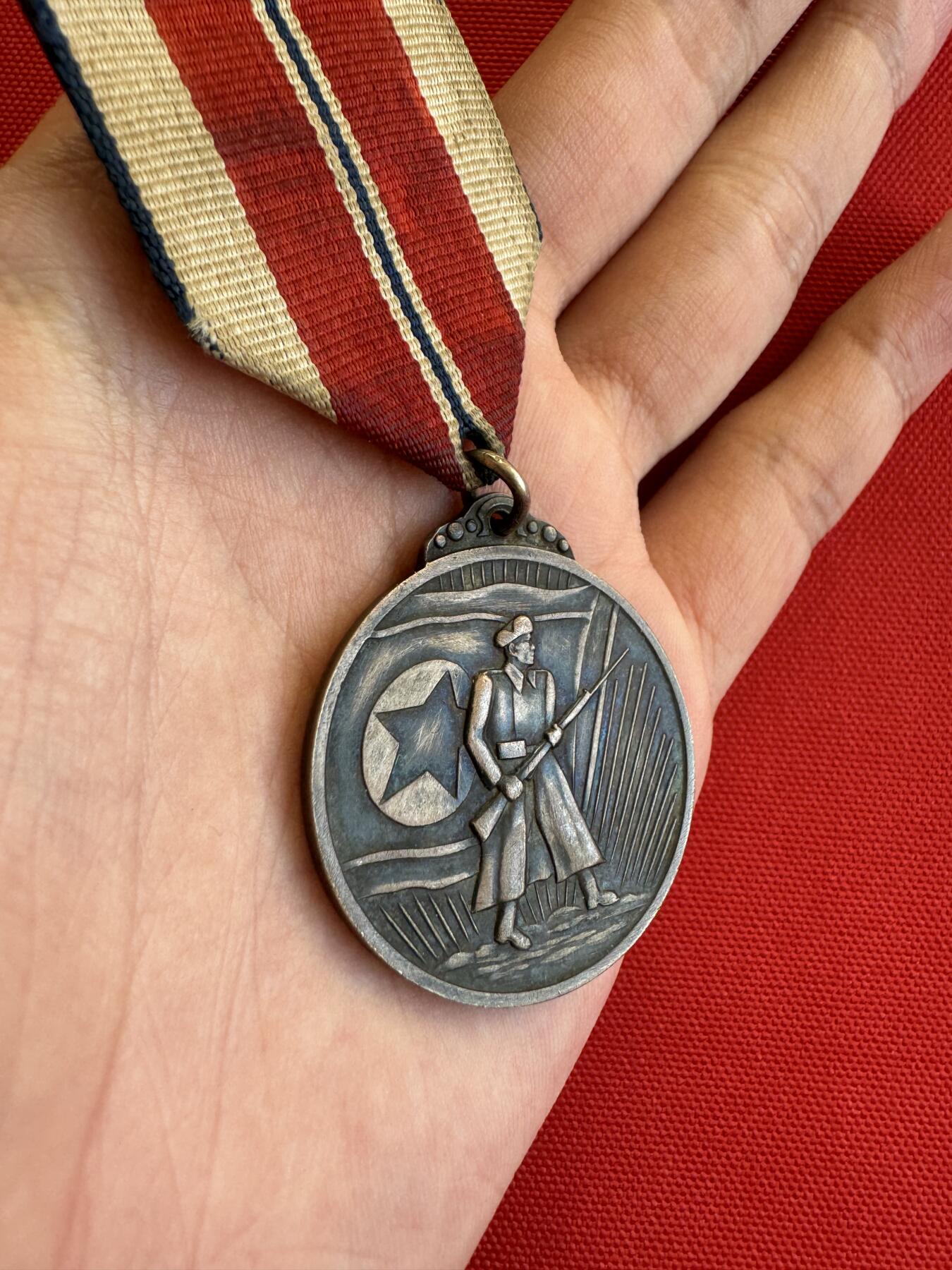 五哥徽章群   14号周三晚上八点4群联拍 银章