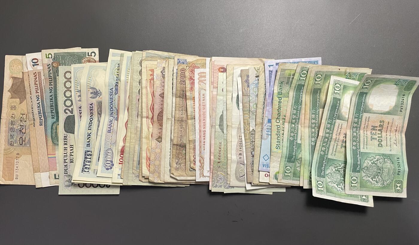 回流0110 各国硬币、纸币14.2斤（无日本币、破烂币）