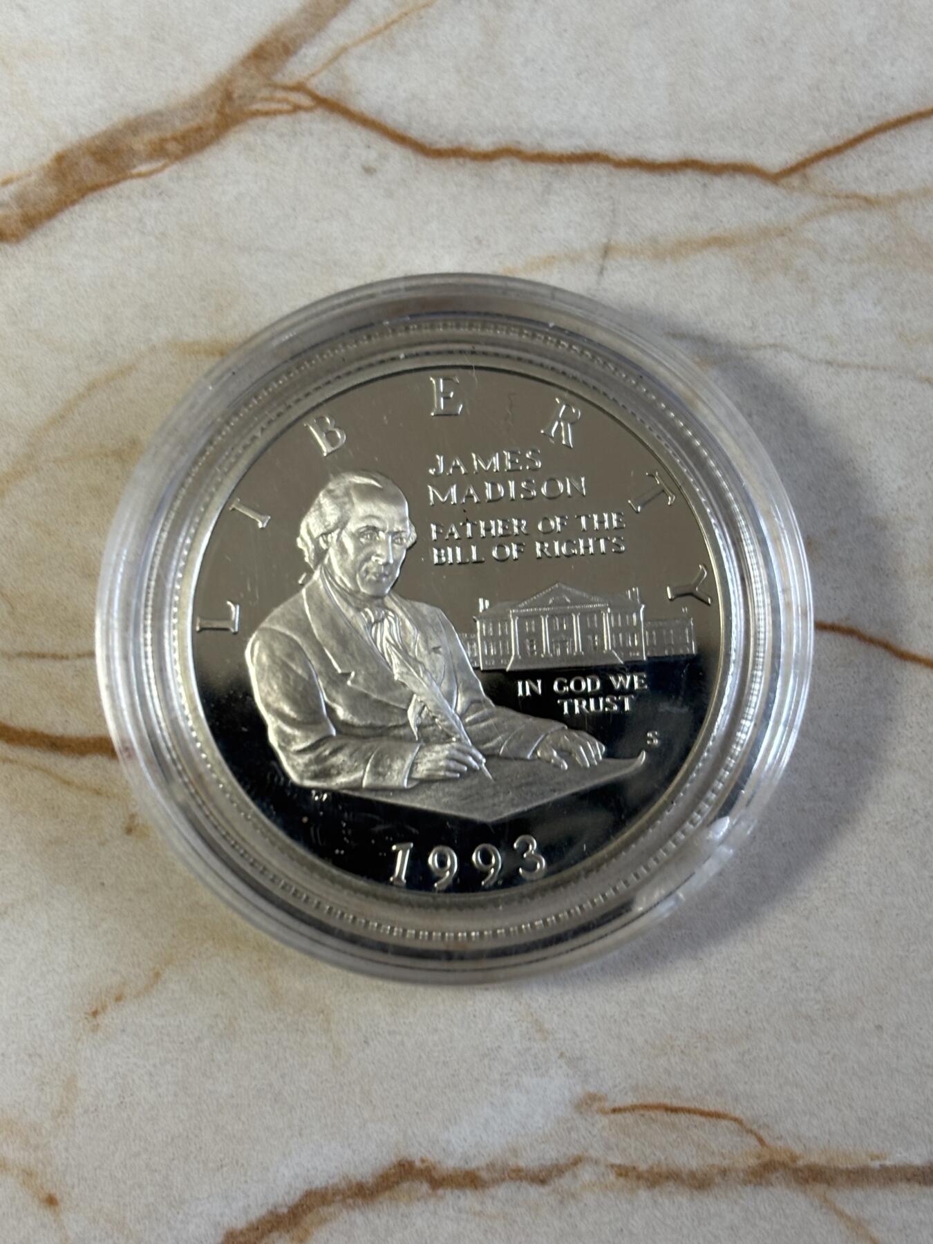 第187期拍卖 美国1993年麦迪逊总统人权法案 精制纪念银币，900银，12.5克，银价216元