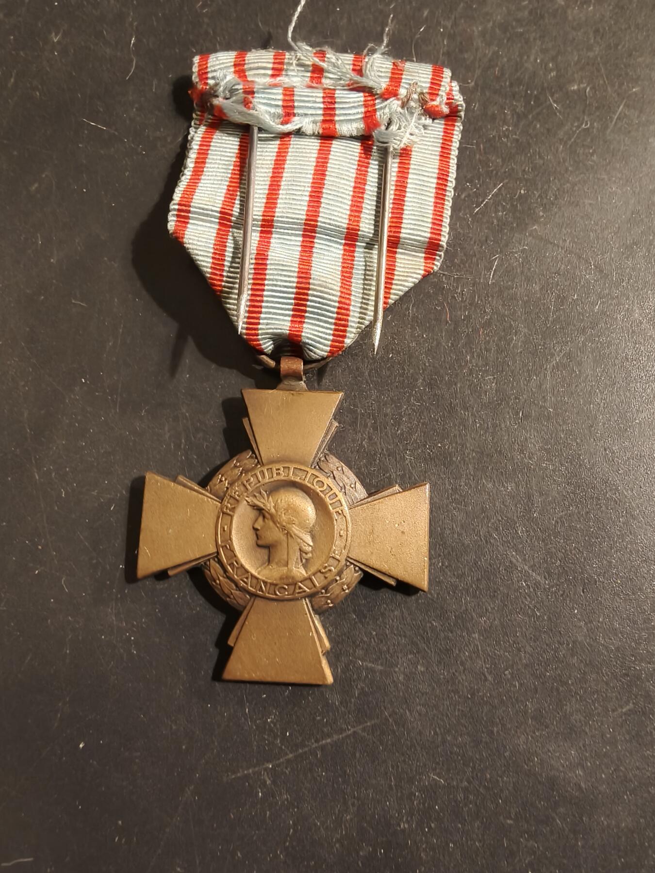 老王徽章第176期 法国战斗十字奖章