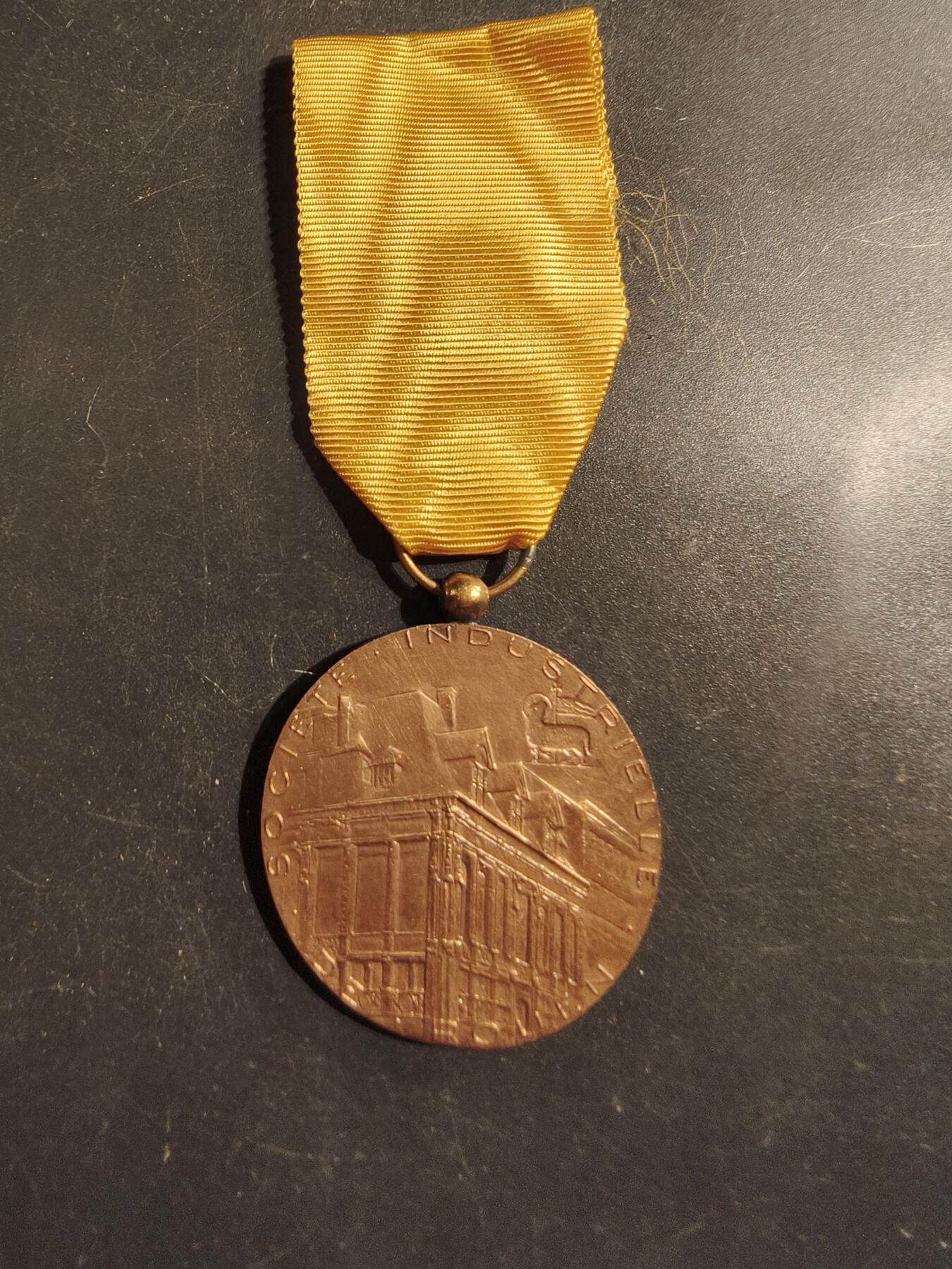 老王徽章第176期 法国铜级鲁昂工业协会奖章