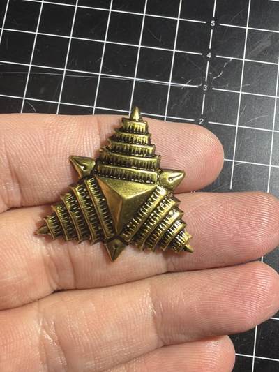 古冰库章牌勋赏收藏0起拍卖 - 日本老校徽一个