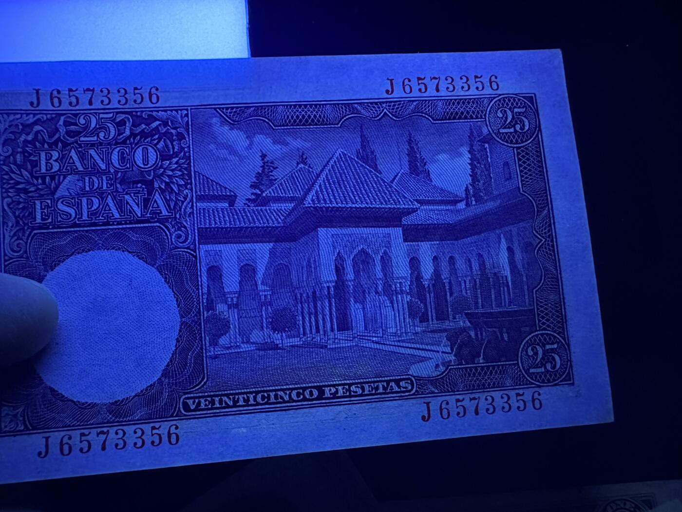 《外钞收藏家》第六百零二期（精品场）（本平台长期征集拍品、欢迎藏友们联系合作）