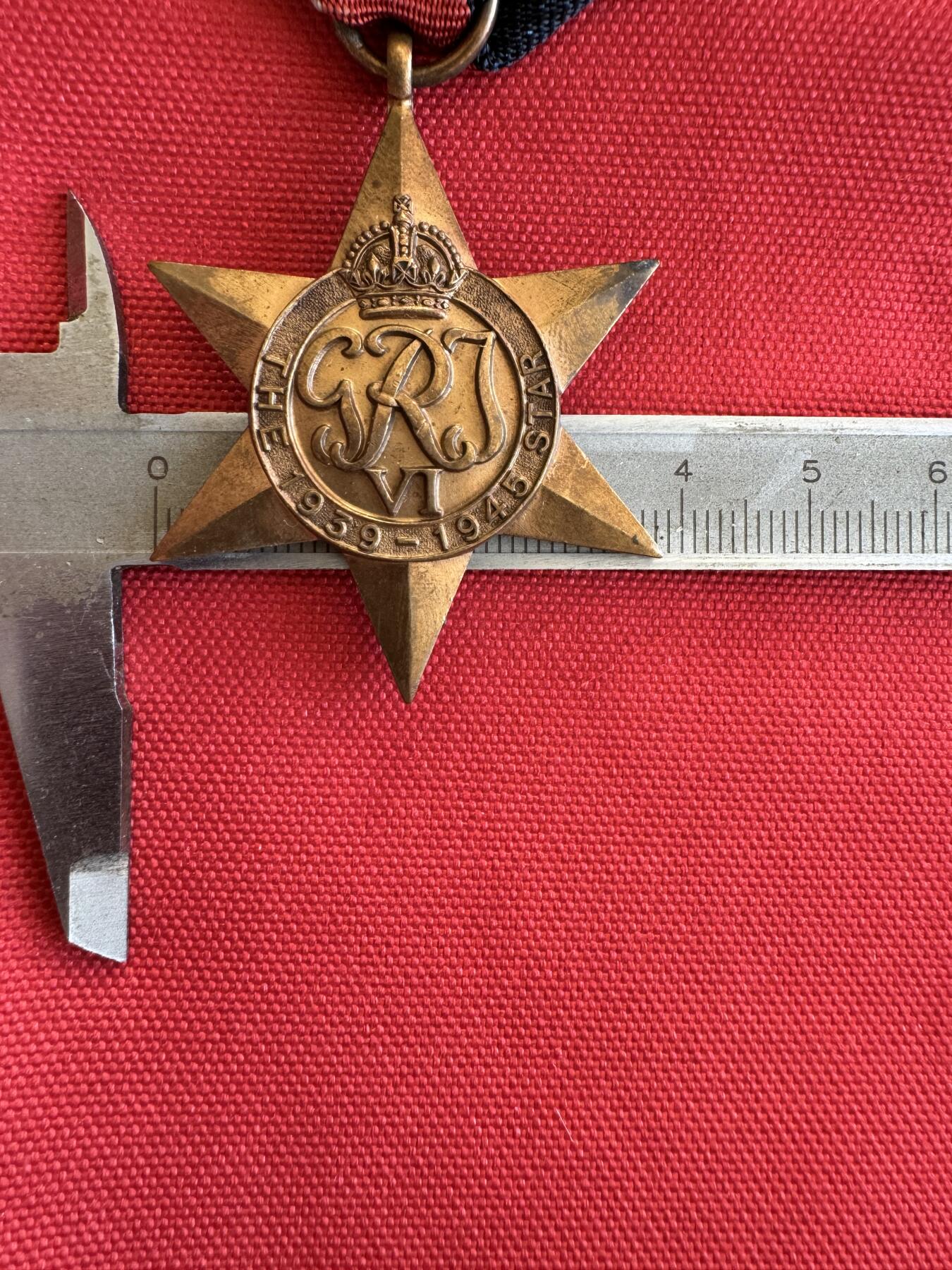 五哥徽章群   14号周三晚上八点4群联拍 铜章