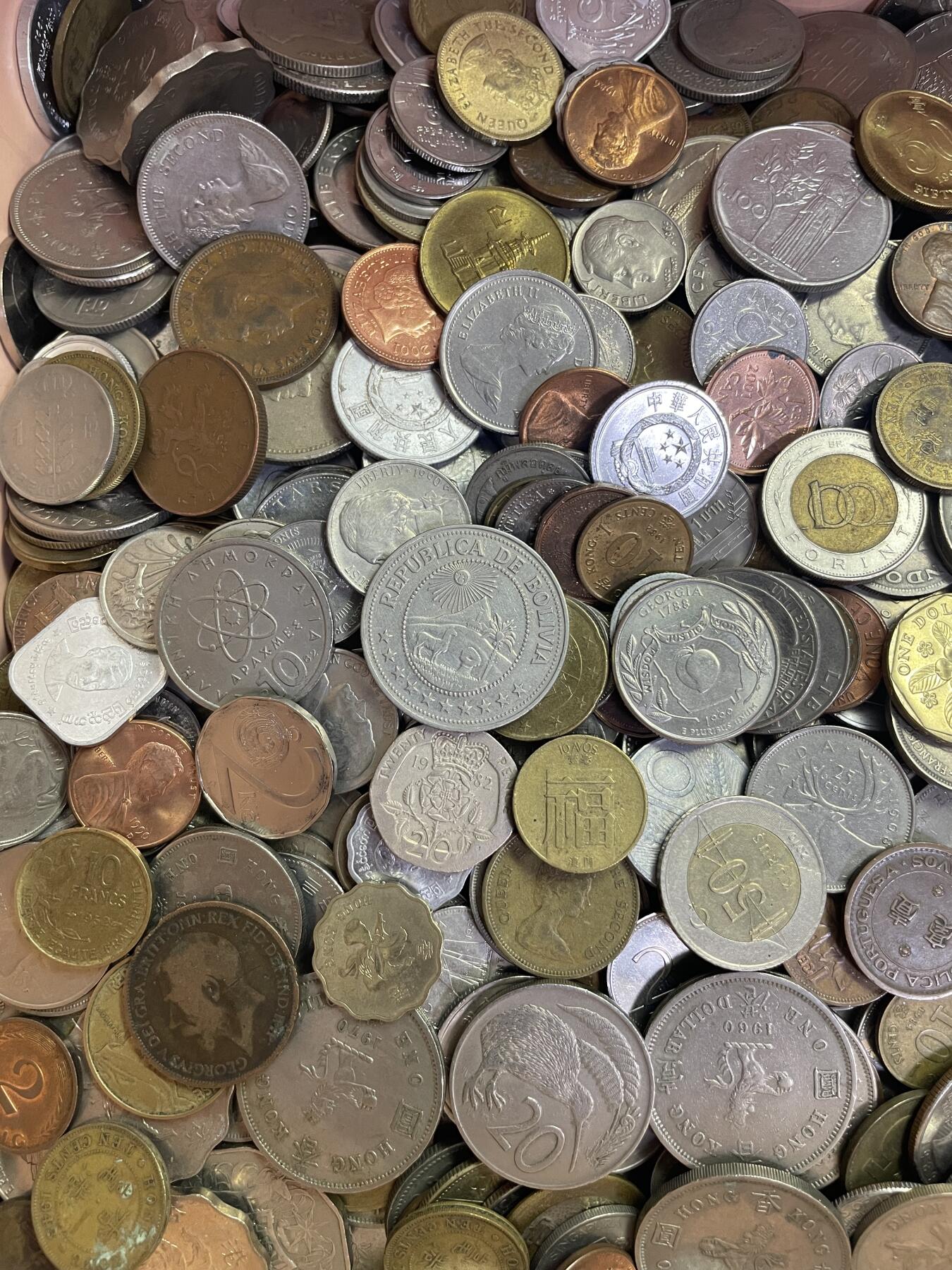 回流0110 各国硬币、纸币14.2斤（无日本币、破烂币）