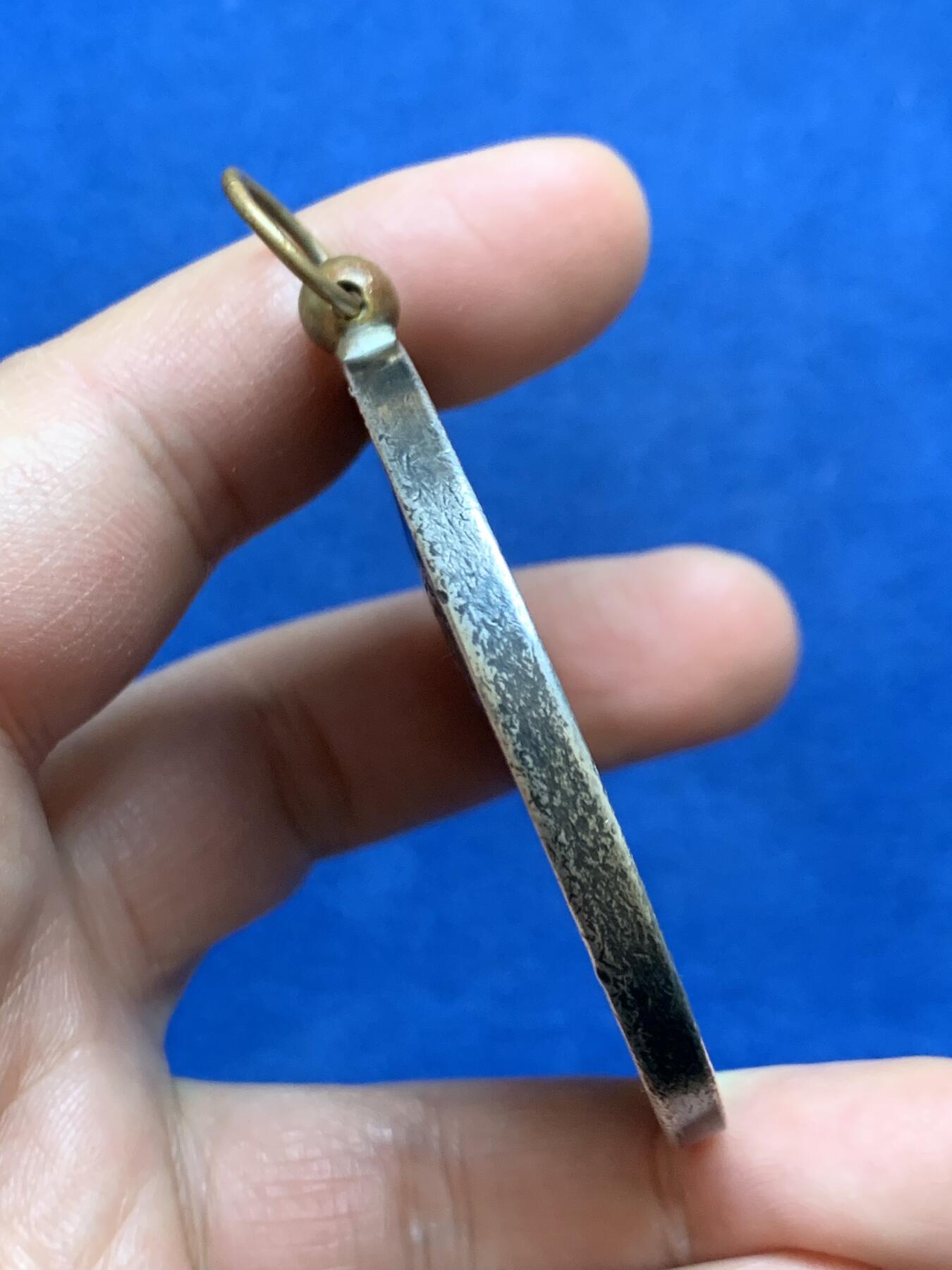 《竞宝斋》第456场 周日，周一，周二   3场连拍 （全场包邮）欢迎送拍 法国1880年消防竞赛大奖章 银质 直径57.5mm 重约87.9克 吊环部分像是铜质 后焊接