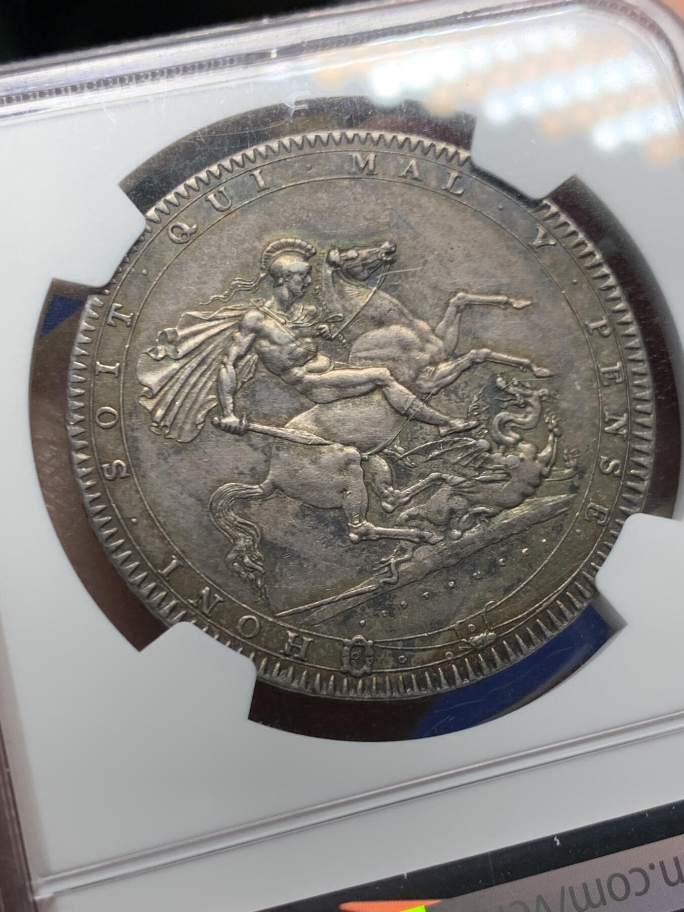 《竞宝斋》第456场 周日，周一，周二   3场连拍 （全场包邮）欢迎送拍 NGC AU58 英国1820乔治三世马剑克朗，英伦包浆