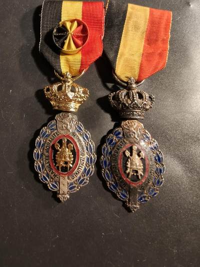 老王徽章第176期 - 比利时金银级劳工奖章一组