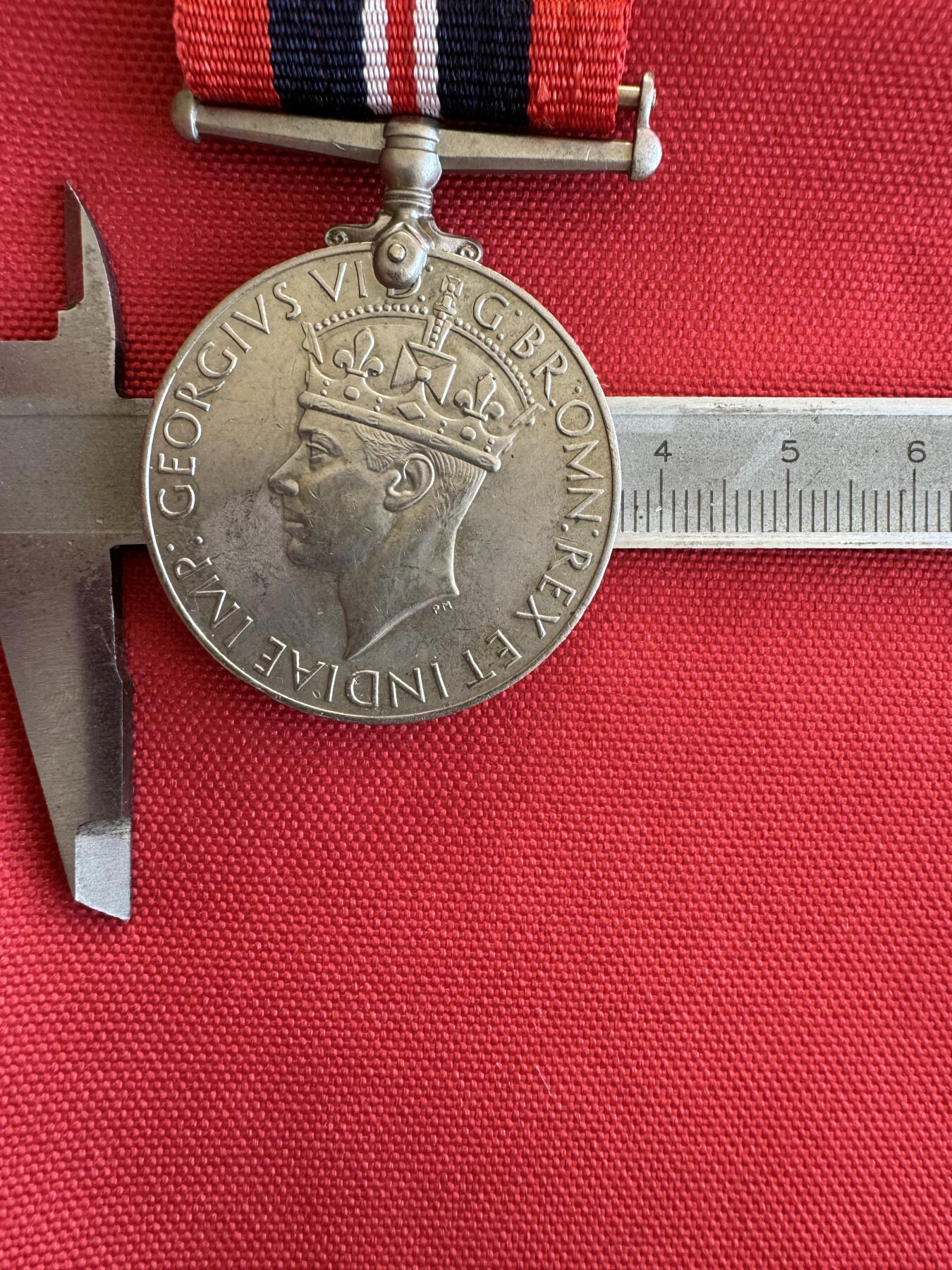 五哥徽章群   14号周三晚上八点4群联拍 铜章