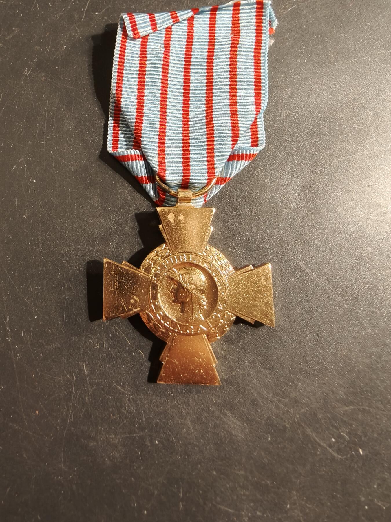 老王徽章第176期 法国战斗十字奖章