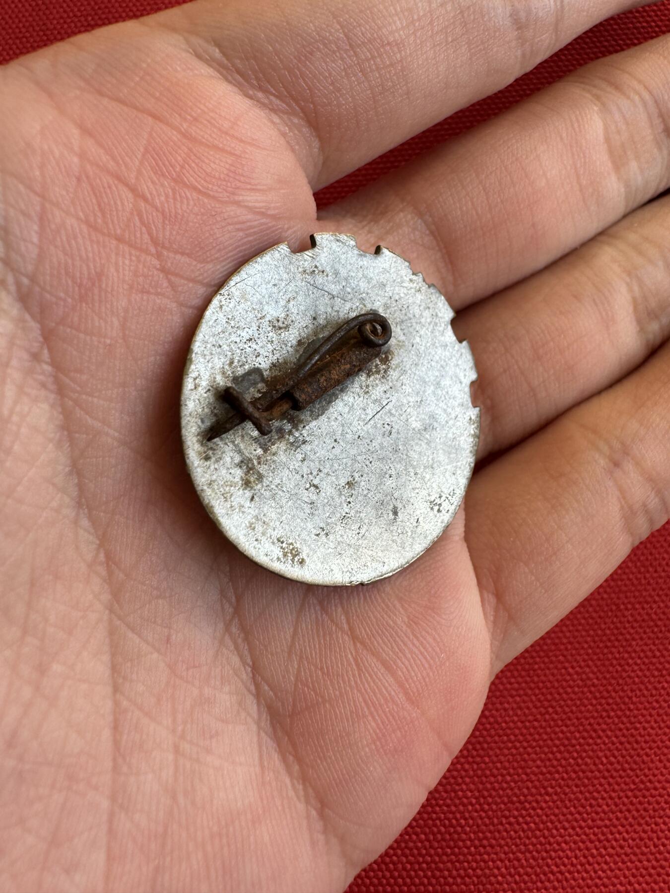 五哥徽章群   14号周三晚上八点4群联拍 铜章