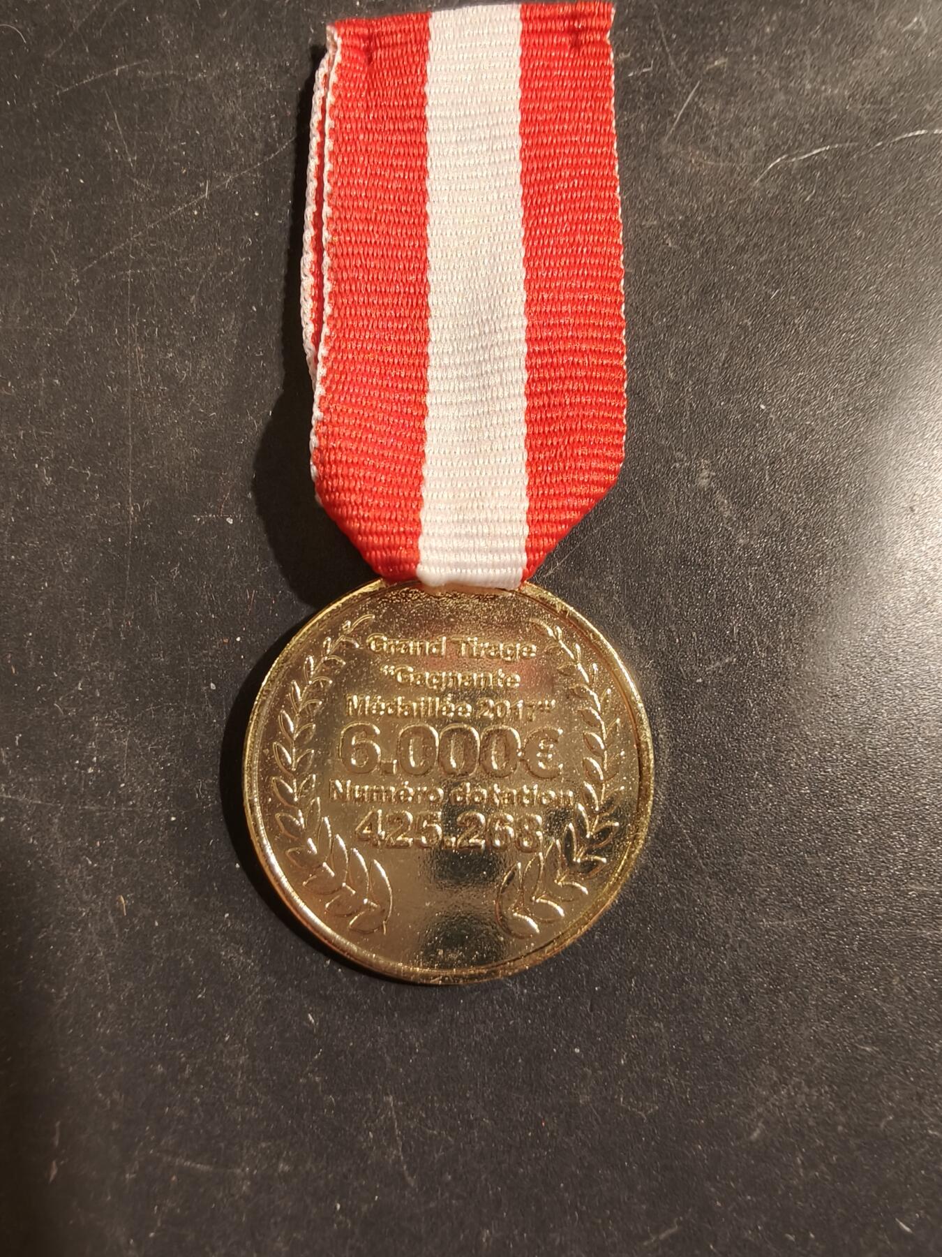 老王徽章第176期 法国奖章