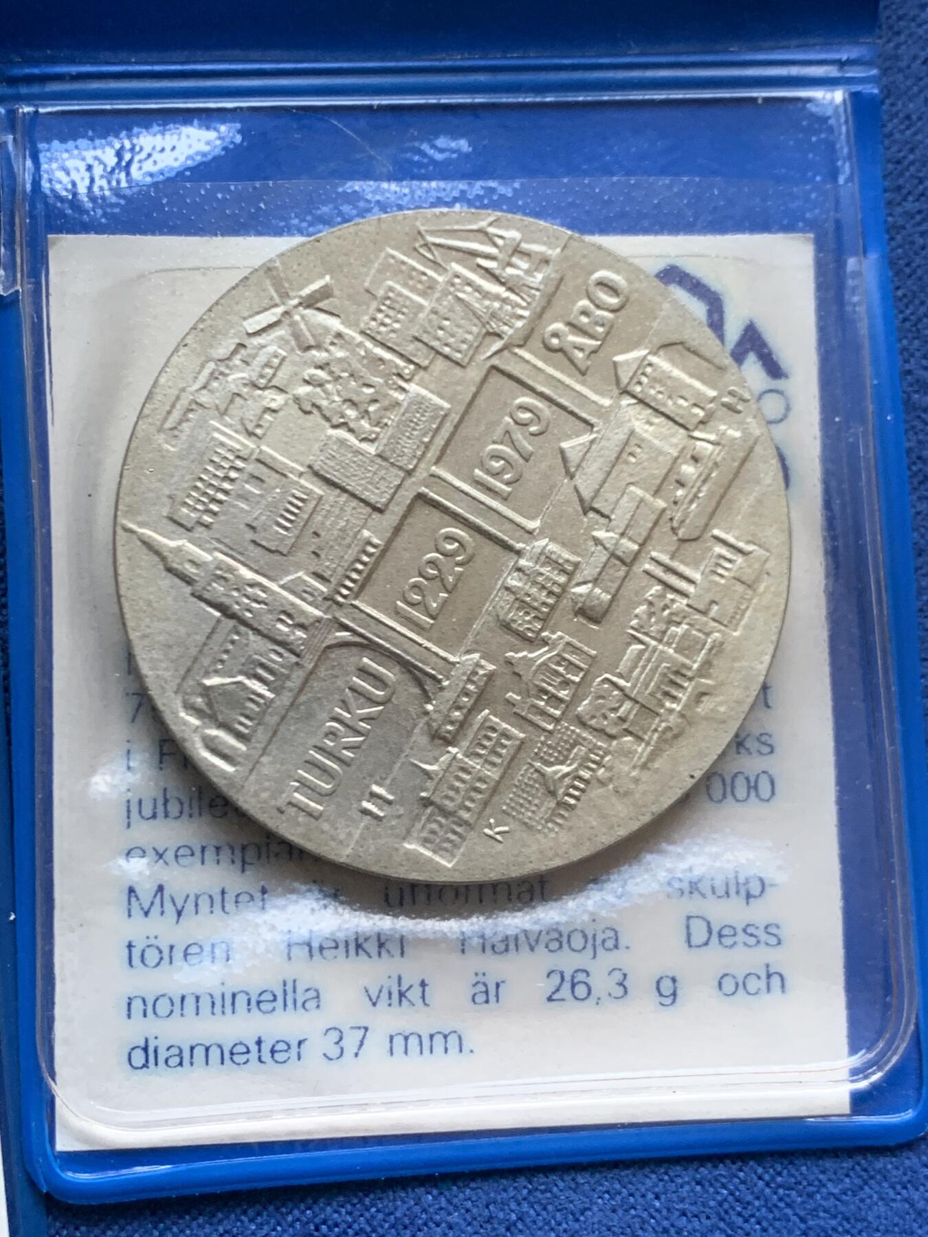 《竞宝斋》第456场 周日，周一，周二   3场连拍 （全场包邮）欢迎送拍 两枚一组 芬兰25马克银币 500银 1978年北欧世界滑雪锦标赛 26.2克 + 1979年图尔库建城750周年 26.3克