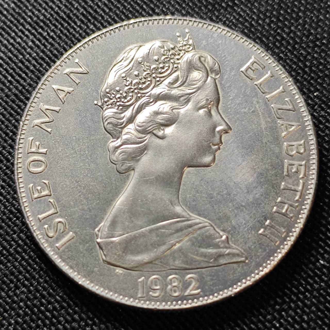 KK钱币收藏小铺  第400期  百期特拍（四拍之四）2月预留时间 周末发货   1982马恩岛1克朗纪念币 