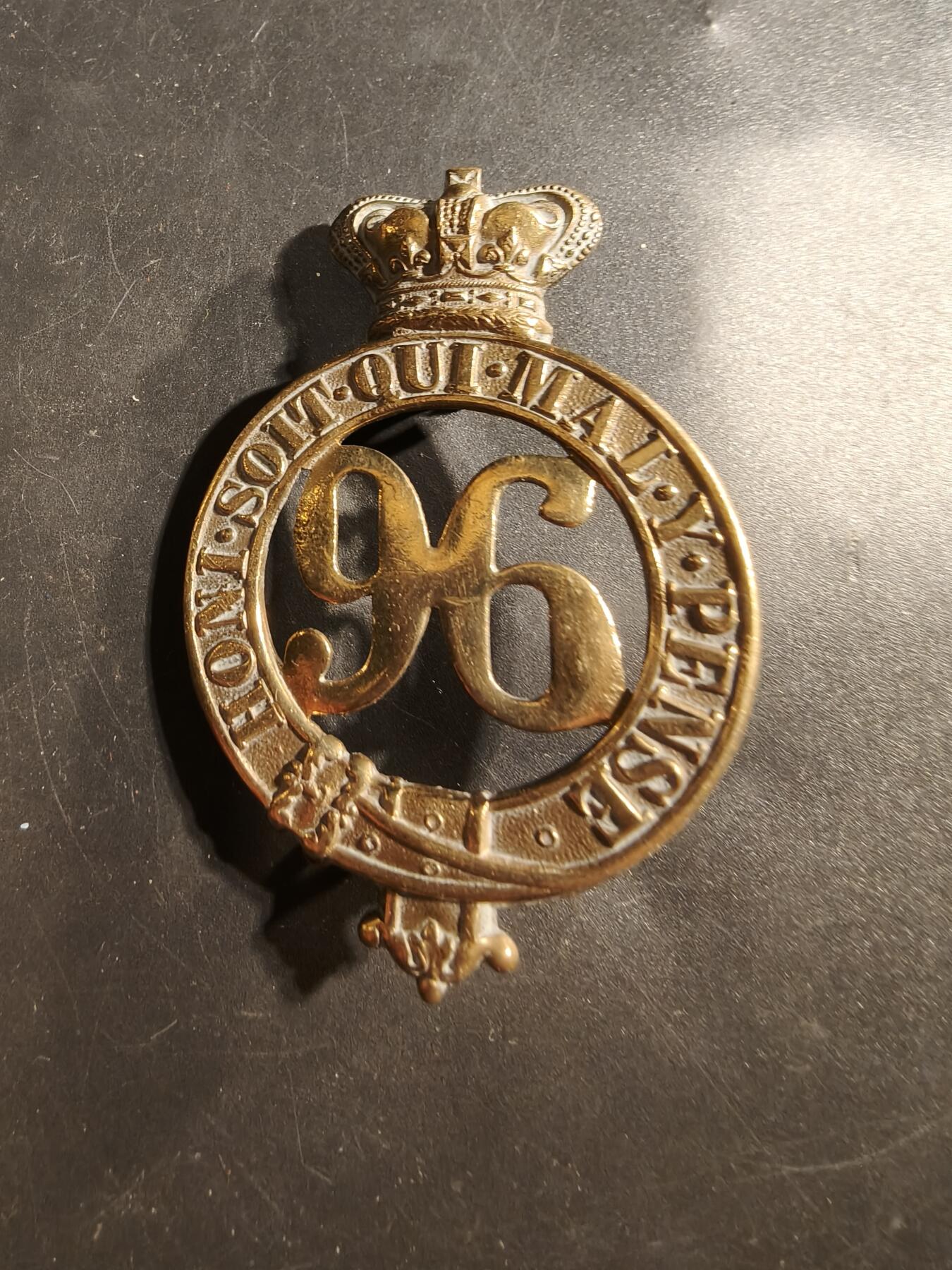 老王徽章第176期 英国陆军第96步兵团格伦加里帽徽 1873-1881版本 1881年合并为曼彻斯特步兵团