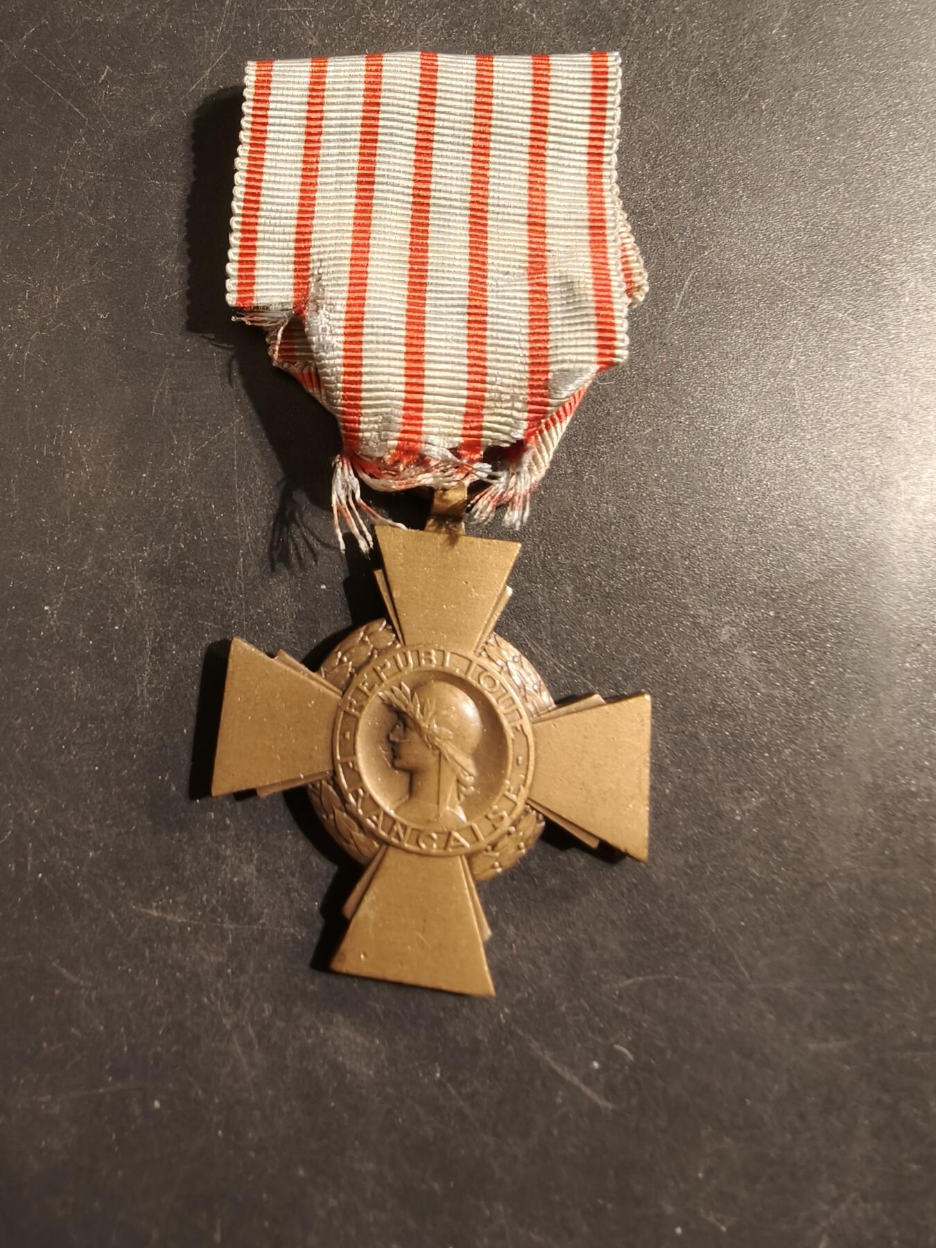 老王徽章第176期 法国战斗十字奖章