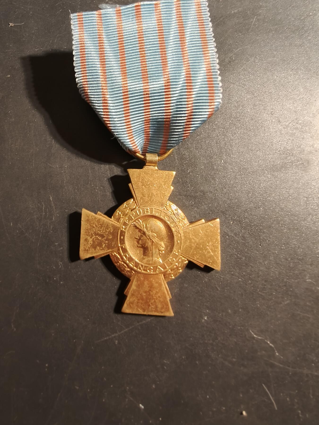 老王徽章第176期 法国战斗十字奖章