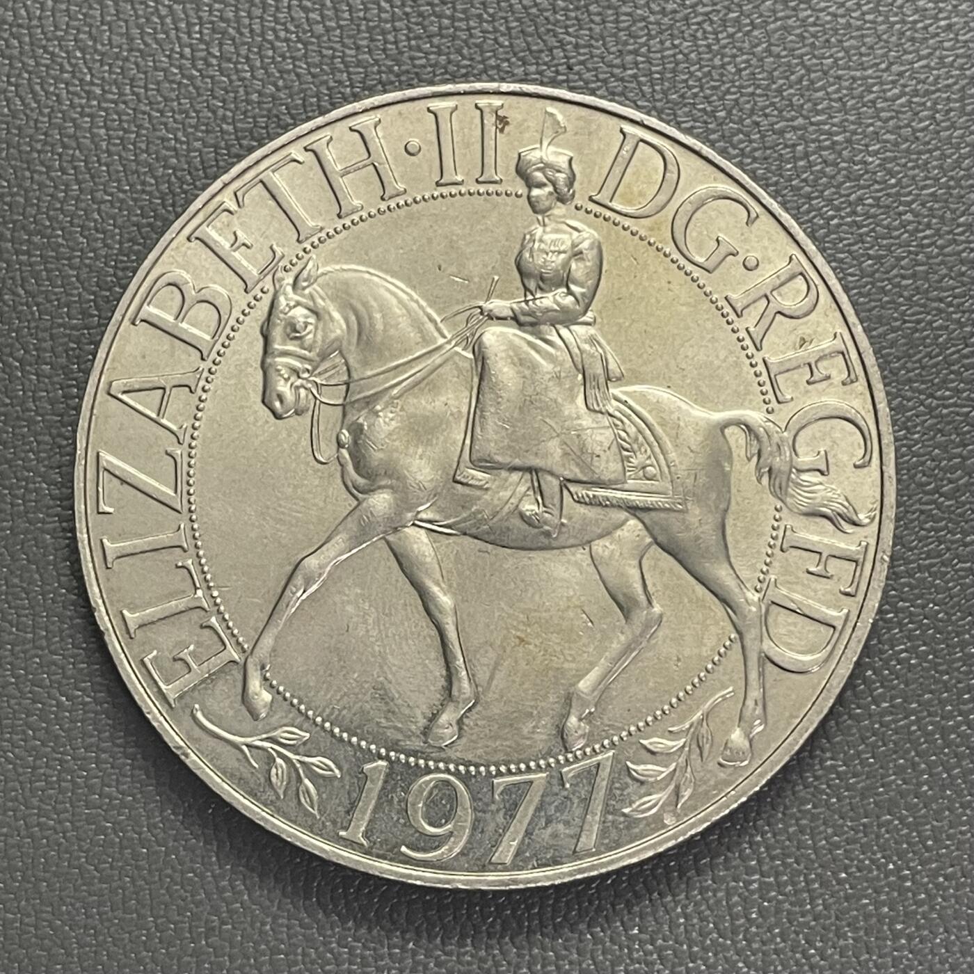 回流0119  1977年英国伊丽莎白二世登基25周年（银禧）25便士纪念币（克朗型）