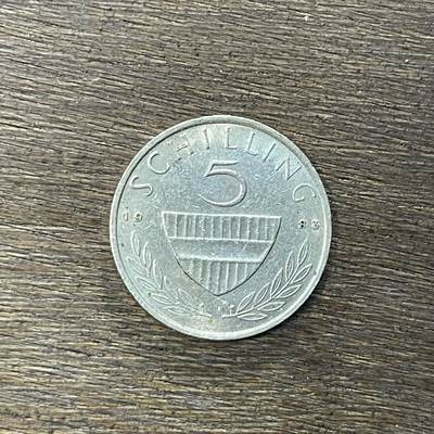 【铜匠收藏】★第138场★散币场。不寄存，30包邮。不满30元，支付5元运费。《接受代拍 代送NGC评级》 - 9【无寄存】奥地利1983年5先令 利皮扎纳马 