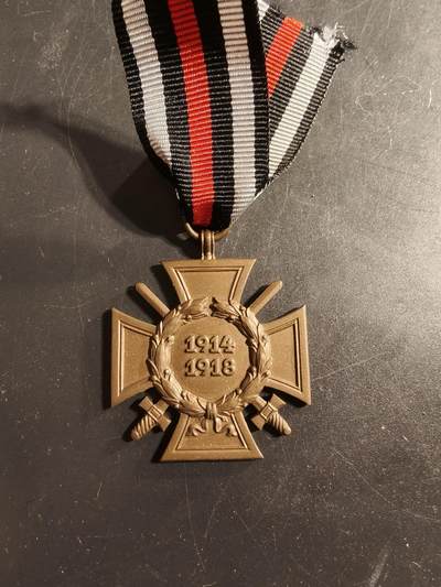 老王徽章第176期 - 德国一战兴登堡十字奖章   带厂标