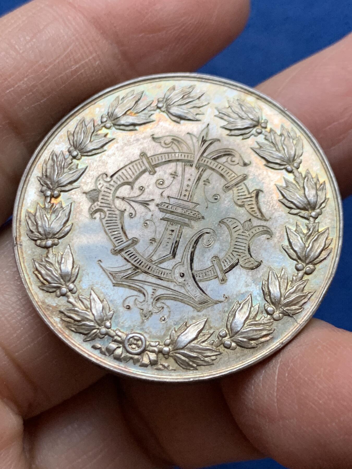 《竞宝斋》第456场 周日，周一，周二   3场连拍 （全场包邮）欢迎送拍 法国婚礼银章 22.3克 36mm 丰饶角银标 带原装订制盒