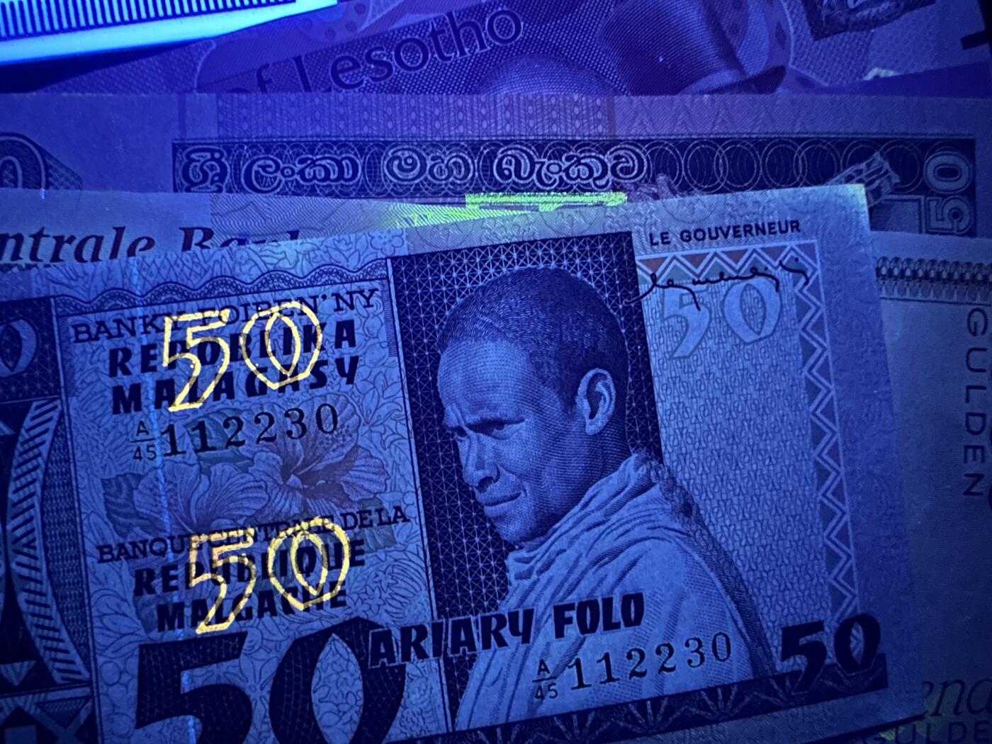 《外钞收藏家》第六百零二期（精品场）（本平台长期征集拍品、欢迎藏友们联系合作）