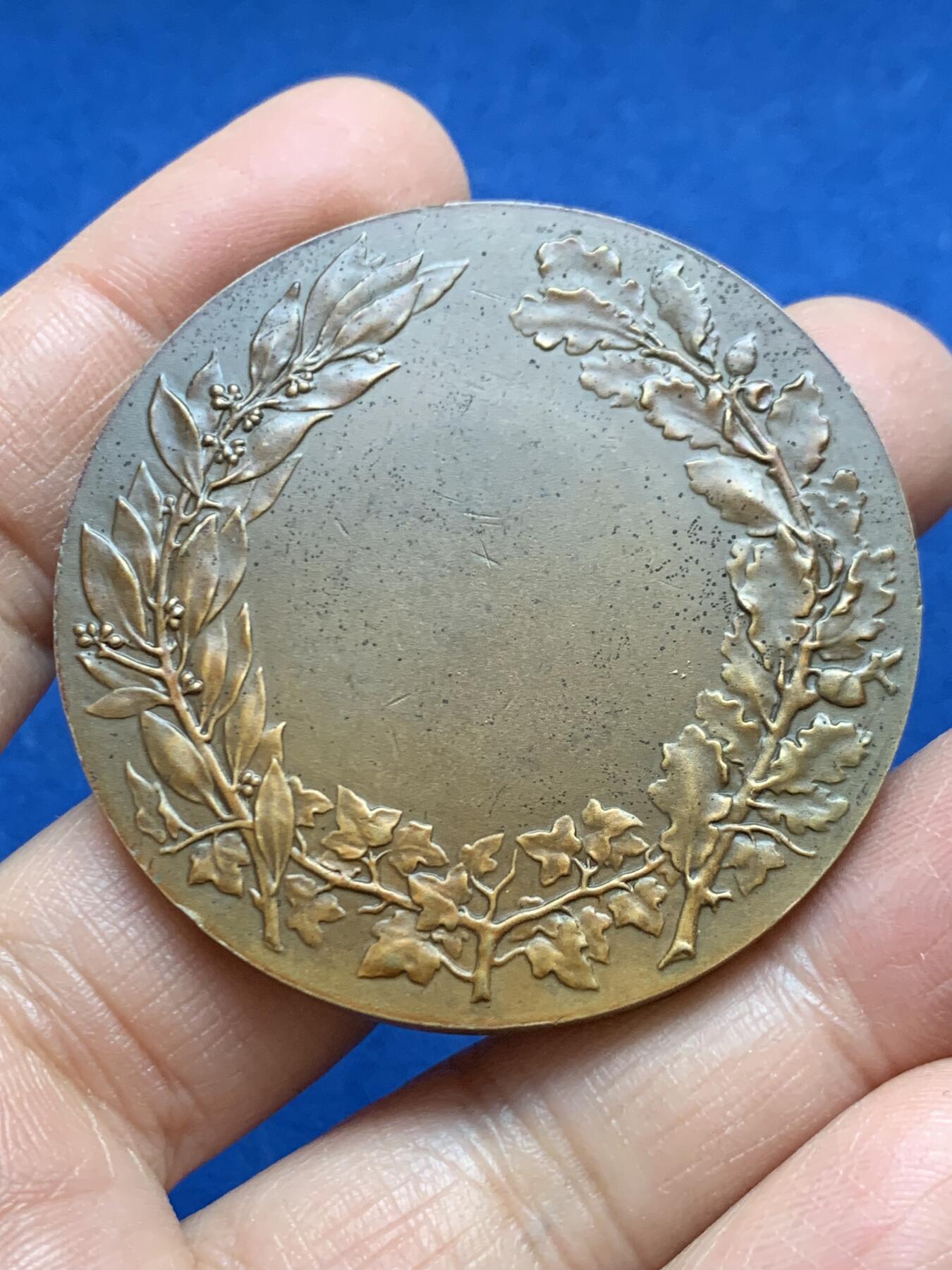 《竞宝斋》第456场 周日，周一，周二   3场连拍 （全场包邮）欢迎送拍 法国玛丽安娜女神铜章 现代大波浪发型 少见头像 H. DUBOIS作品 61.7克 49.7mm 丰饶角铜标