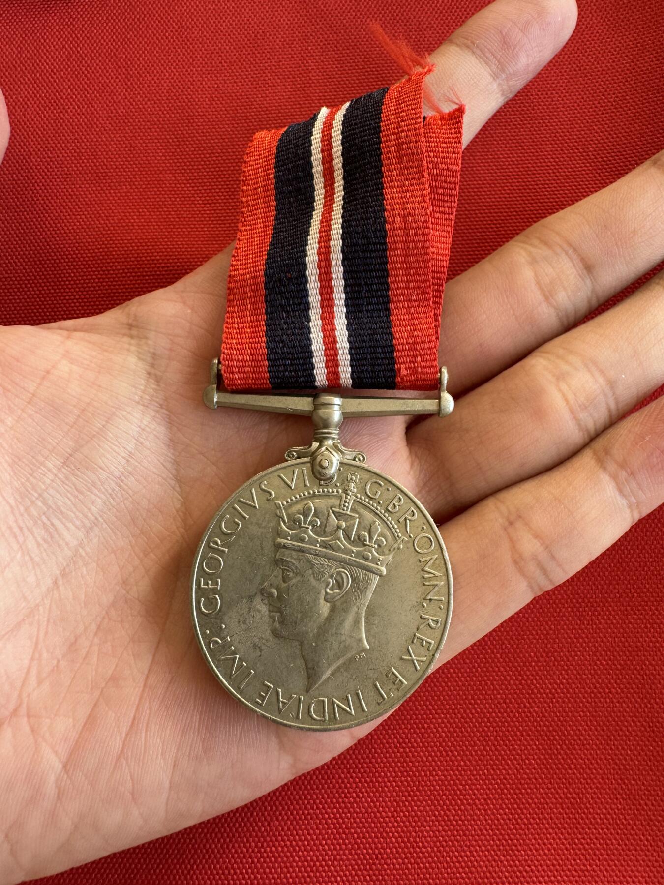 五哥徽章群   14号周三晚上八点4群联拍 铜章