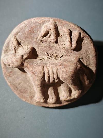 106期回流戒指饰品杂件纪念章丝路钱币专场 - 陶器