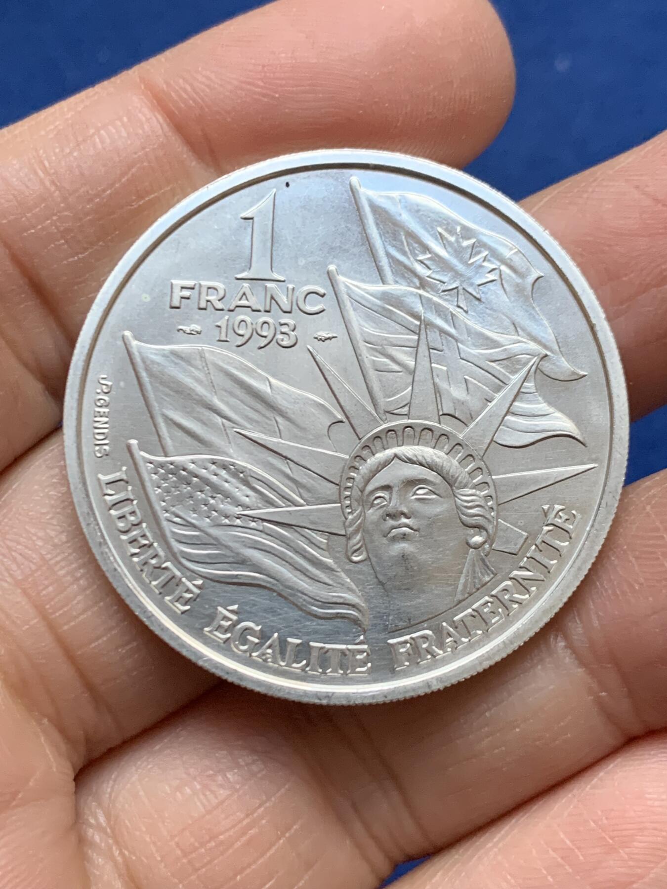 《竞宝斋》第456场 周日，周一，周二   3场连拍 （全场包邮）欢迎送拍 法国1993年诺曼底登陆50周年纪念1法郎银币 900银 重22.2克