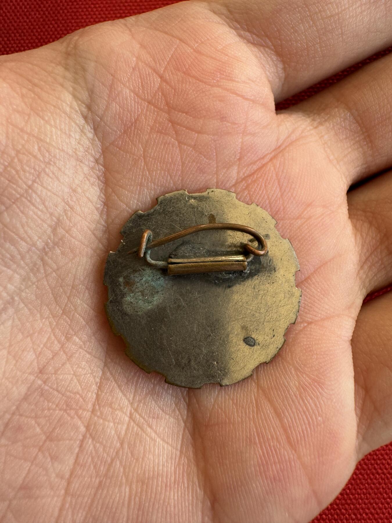 五哥徽章群   14号周三晚上八点4群联拍 铜章