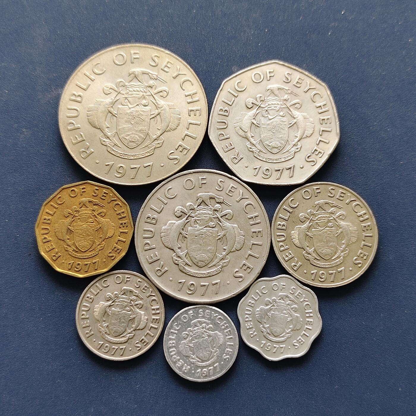 【全场包邮】纯粹捡漏拍494场 塞舌尔1977年独立后首版7枚套币