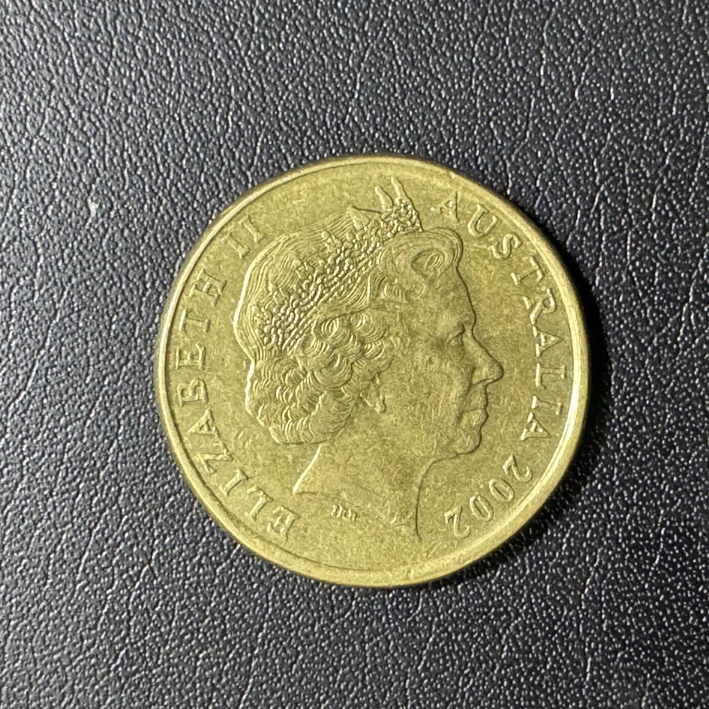 【铜匠收藏】★第136场★客户代拍 散币场，无寄存！！无佣金，30包邮。不满30元，支付5元运费。《接受代拍 代送NGC评级》 澳大利亚2002年1澳元铜币