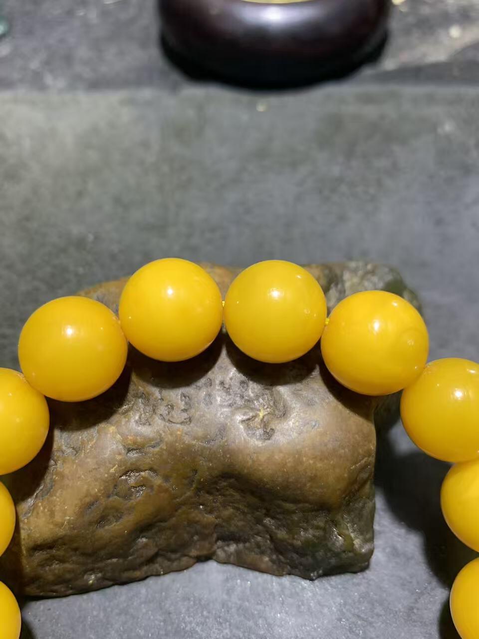 罕见毕业级天然鸡油黄蜜蜡单圈手串1条！